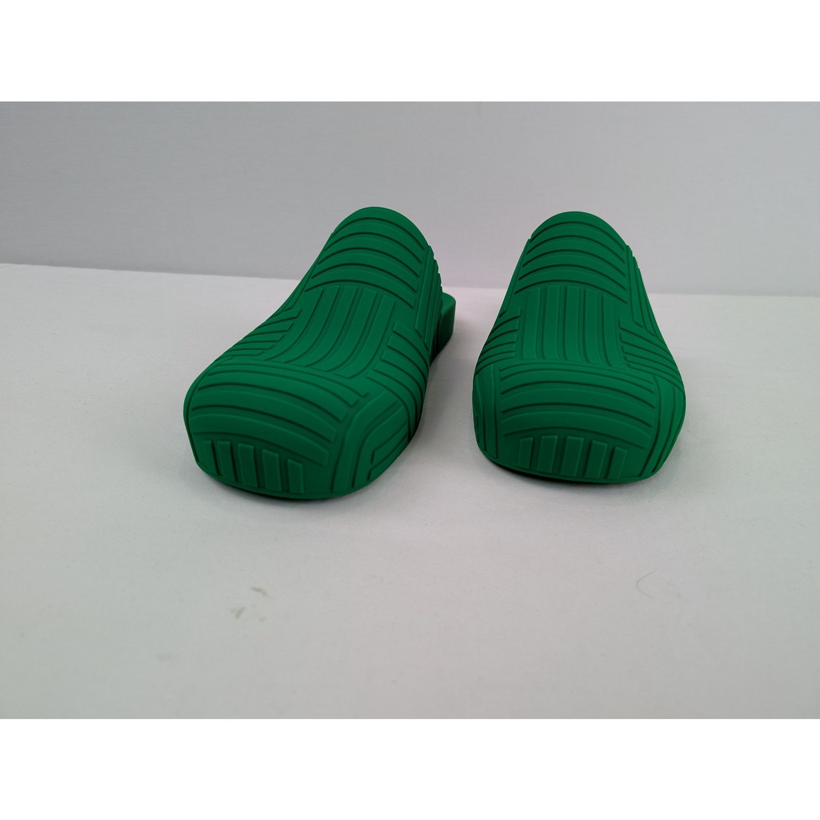 Bottega Veneta o1rshd1 Rubber Carpet Slider Sandal Slipper in Parakeet Size US 12 / EU 45 - 13 Thumbnail