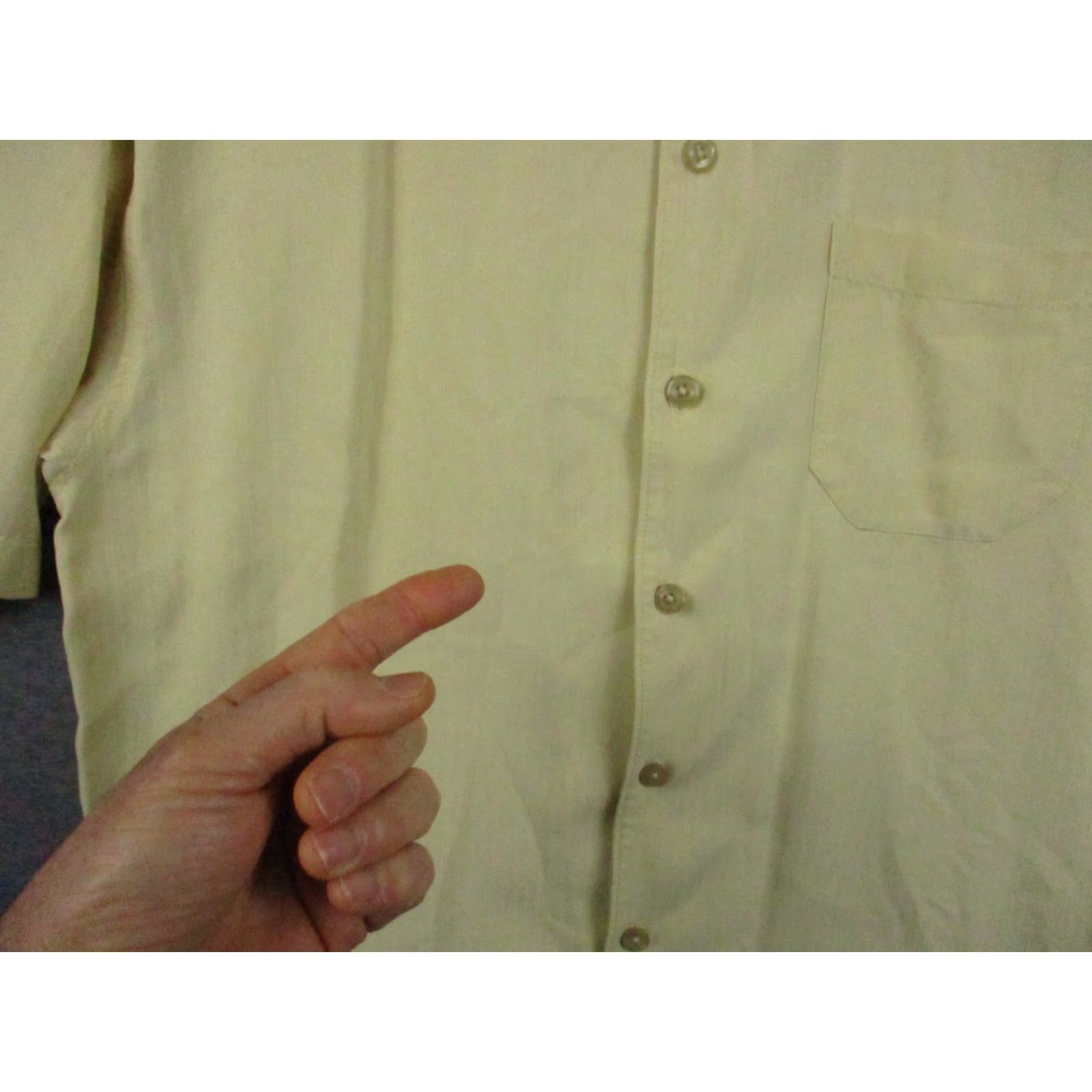 Tommy Bahama Tommy Bahama Shirt Large Men 100% Silk Logo Pocket Tan Color Embroidered Button Size US L / EU 52-54 / 3 - 3 Thumbnail