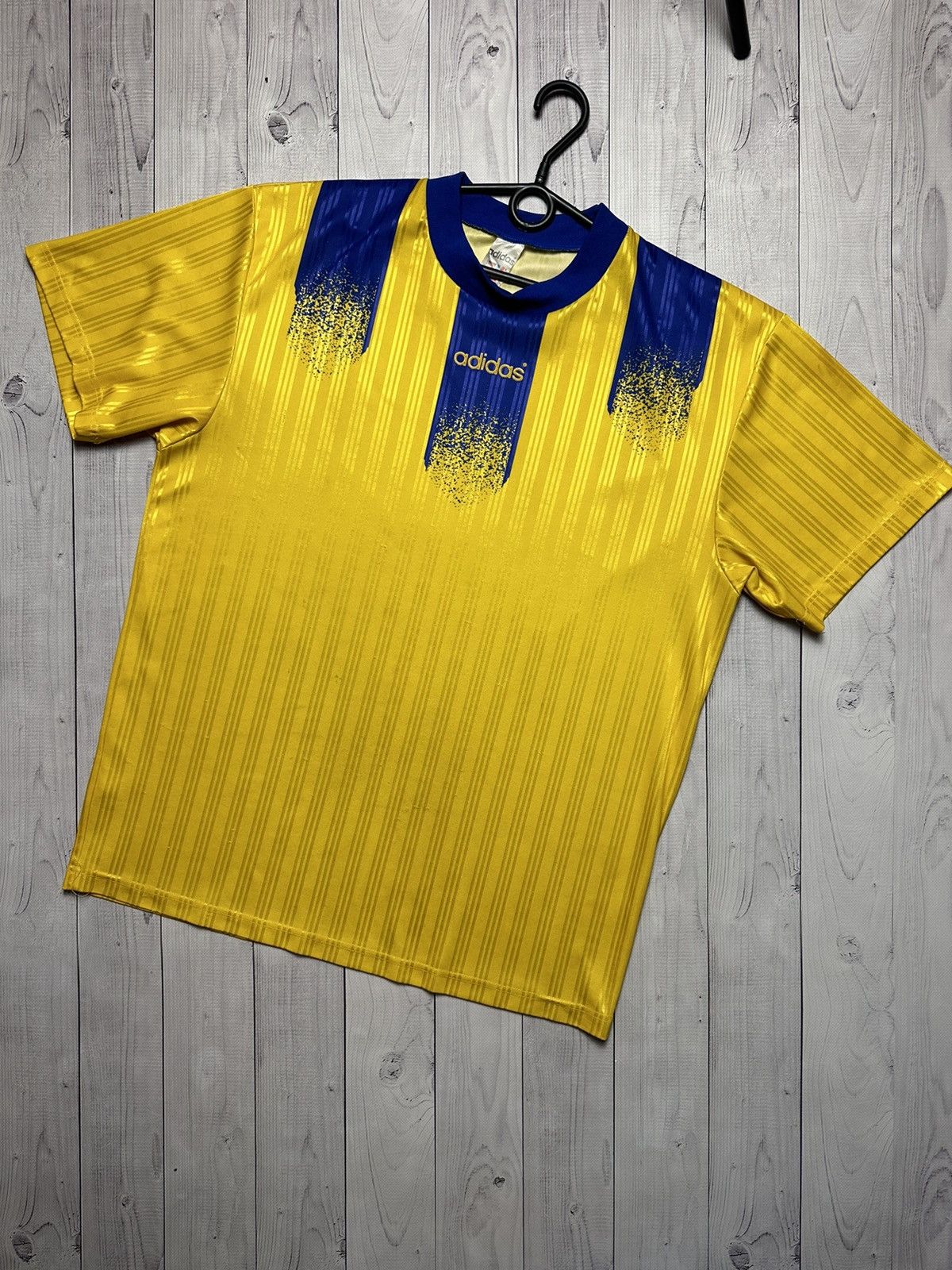 Adidas × Vintage Vintage adidas retro jersey striped size L Size US L / EU 52-54 / 3 - 1 Thumbnail