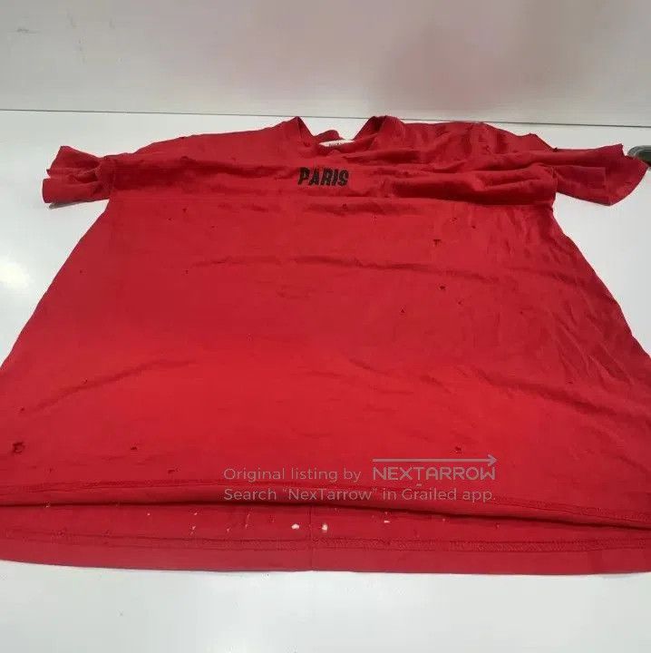 Givenchy Givenchy Letter Print Distressed Short-Sleeve T-Shirt. Size US XS / EU 42 / 0 - 8 Thumbnail