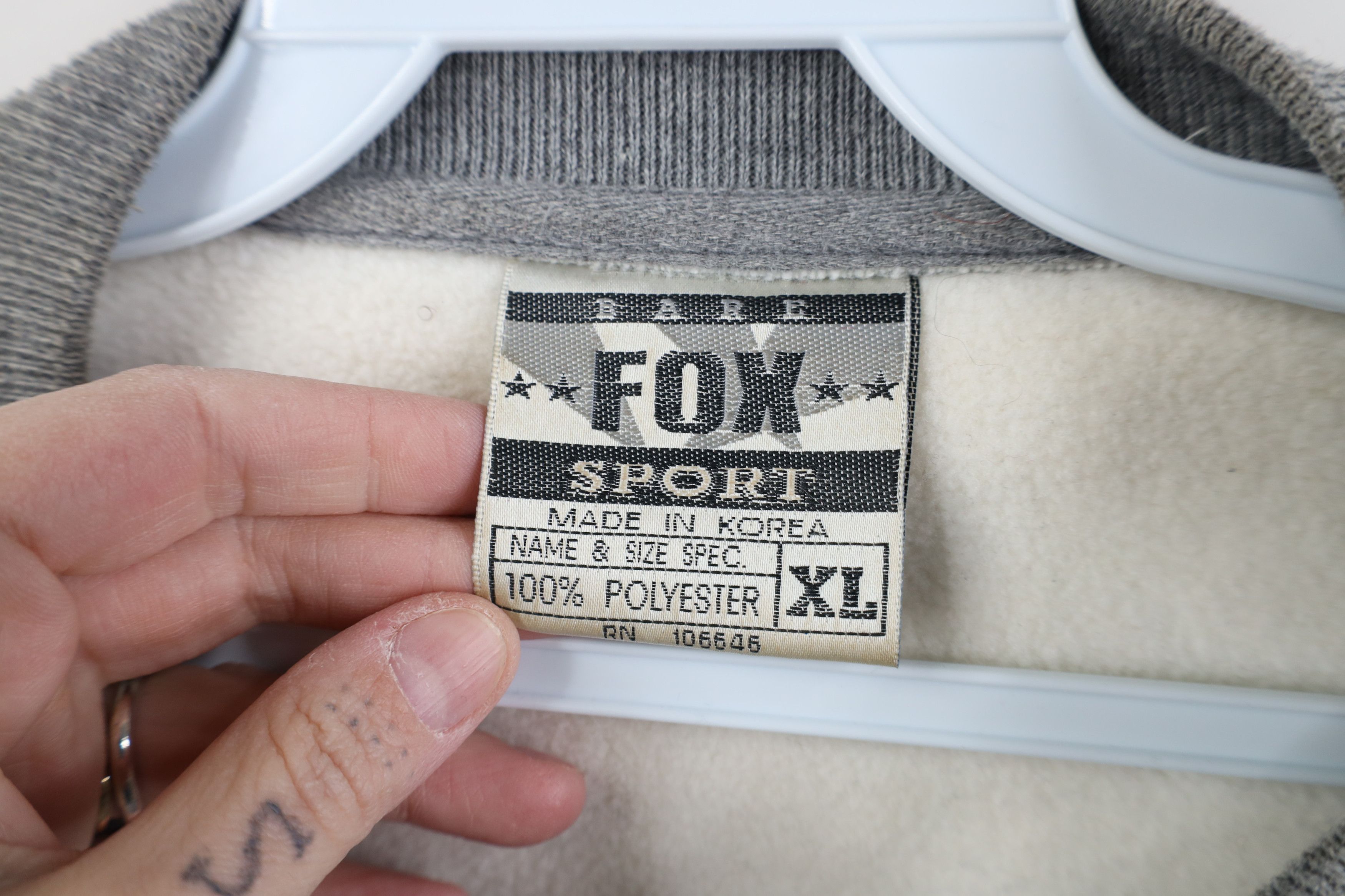 Vintage Vintage 90s Fox Sports Football Fleece Crewneck Sweater Size US XL / EU 56 / 4 - 11 Thumbnail