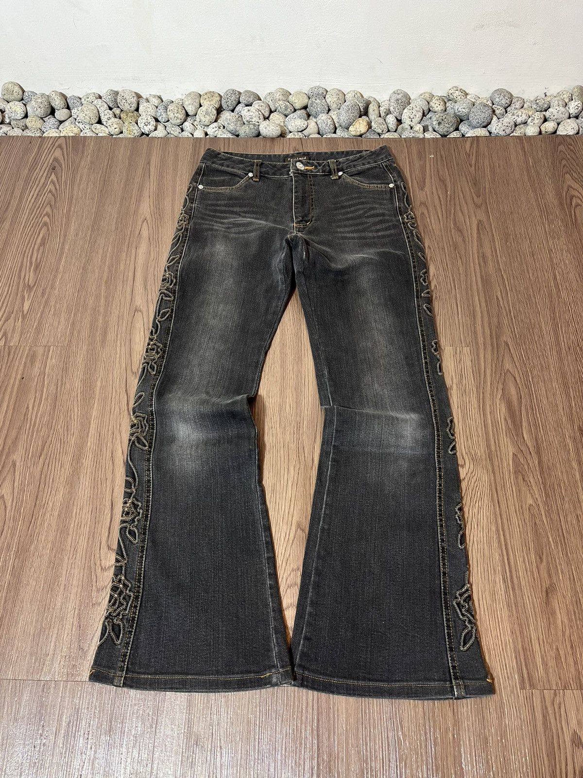 Hysteric Glamour × If Six Was Nine × Japanese Brand Jouer Aux Echecs japan floral embroidery flare denim Size US 27 - 5 Thumbnail