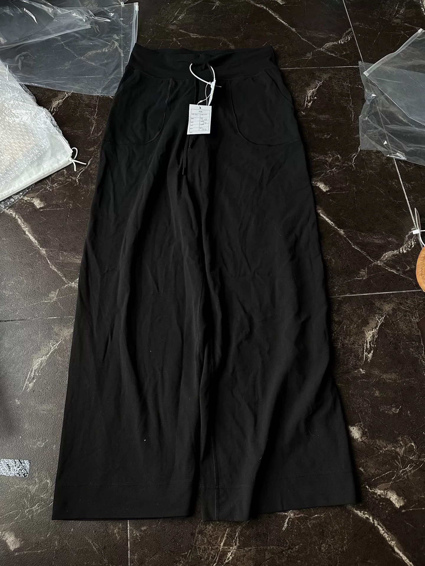 Lululemon lululemon Throwback Still Nulu High-Waist Straight-Leg Pants Size 30" / US 8 / IT 44 - 1 Thumbnail