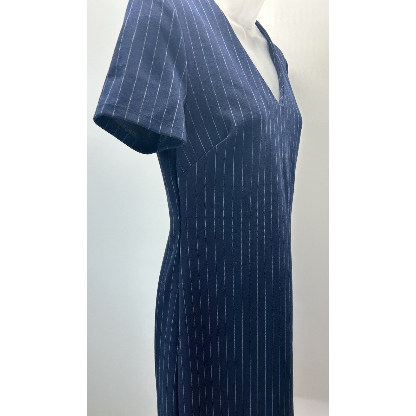 Banana Republic BANANA REPUBLIC CAP SLEEVE V-NECK SHEATH DRESS SIZE 6 Size M / US 6-8 / IT 42-44 - 2 Thumbnail