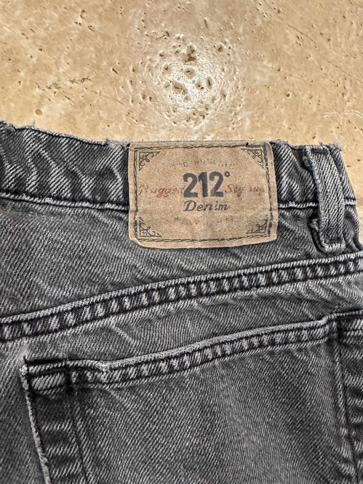 Vintage Vintage Two Hundred 212 Twelve Degrees Black Thrashed Denim Size US 32 / EU 48 - 12 Thumbnail