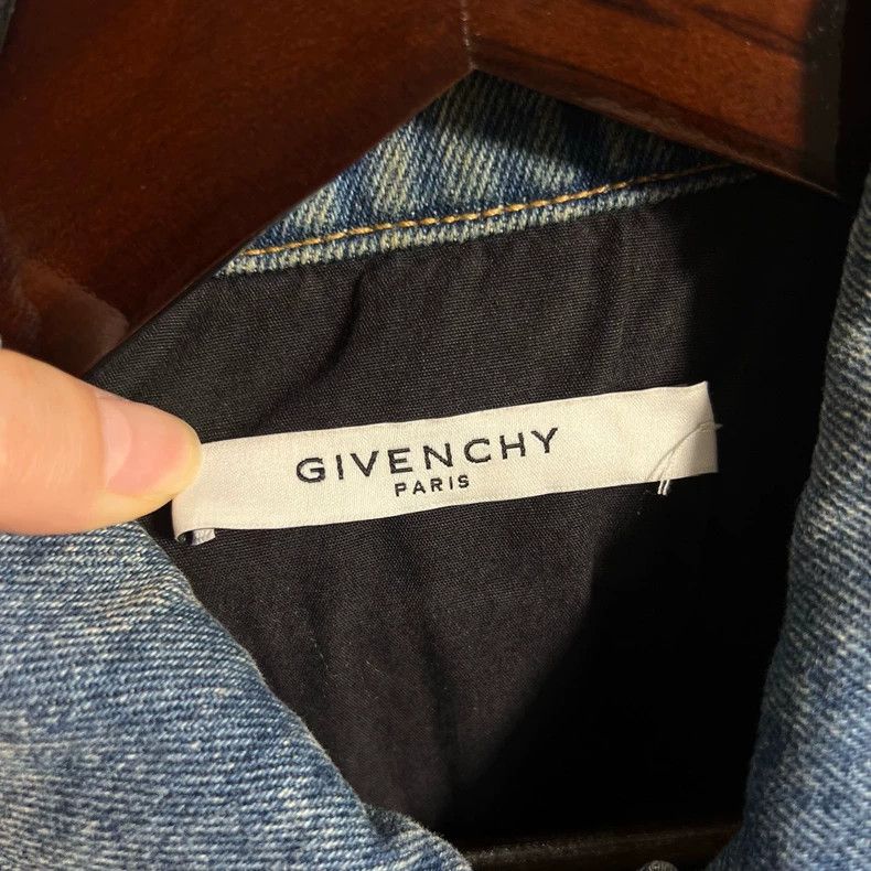 Givenchy Givenchy Back logo denim jacket T1104 Size US M / EU 48-50 / 2 - 3 Thumbnail