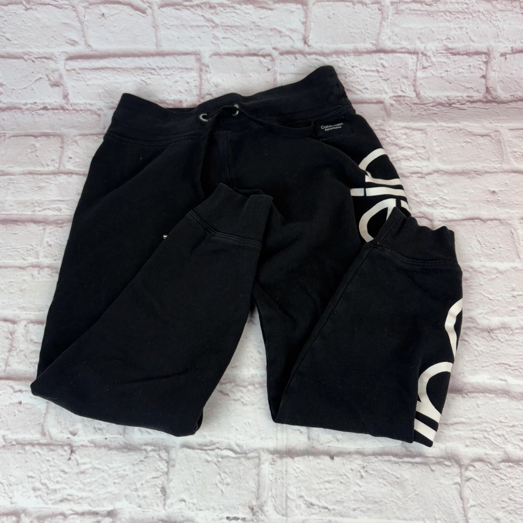 Calvin Klein Calvin Klein Performance Sweatpants Womens XS Black Fleece Jogger with Logo Side Pocket Elastic Waist Tapered Womens Sweatpants Size 26" / US 2 / IT 38 - 4 Thumbnail
