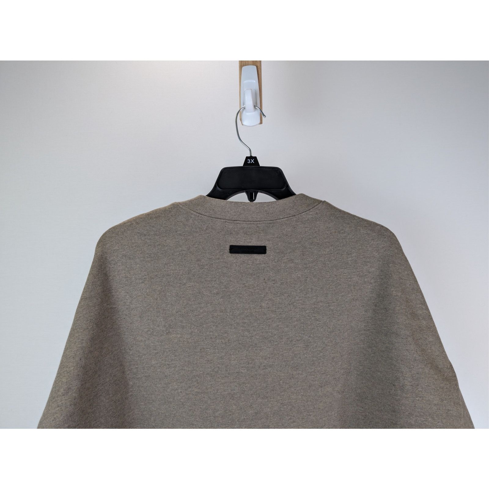 Fear of God o1rshd1 Essentials University T-shirt in Heather Grey Size US XL / EU 56 / 4 - 11 Thumbnail
