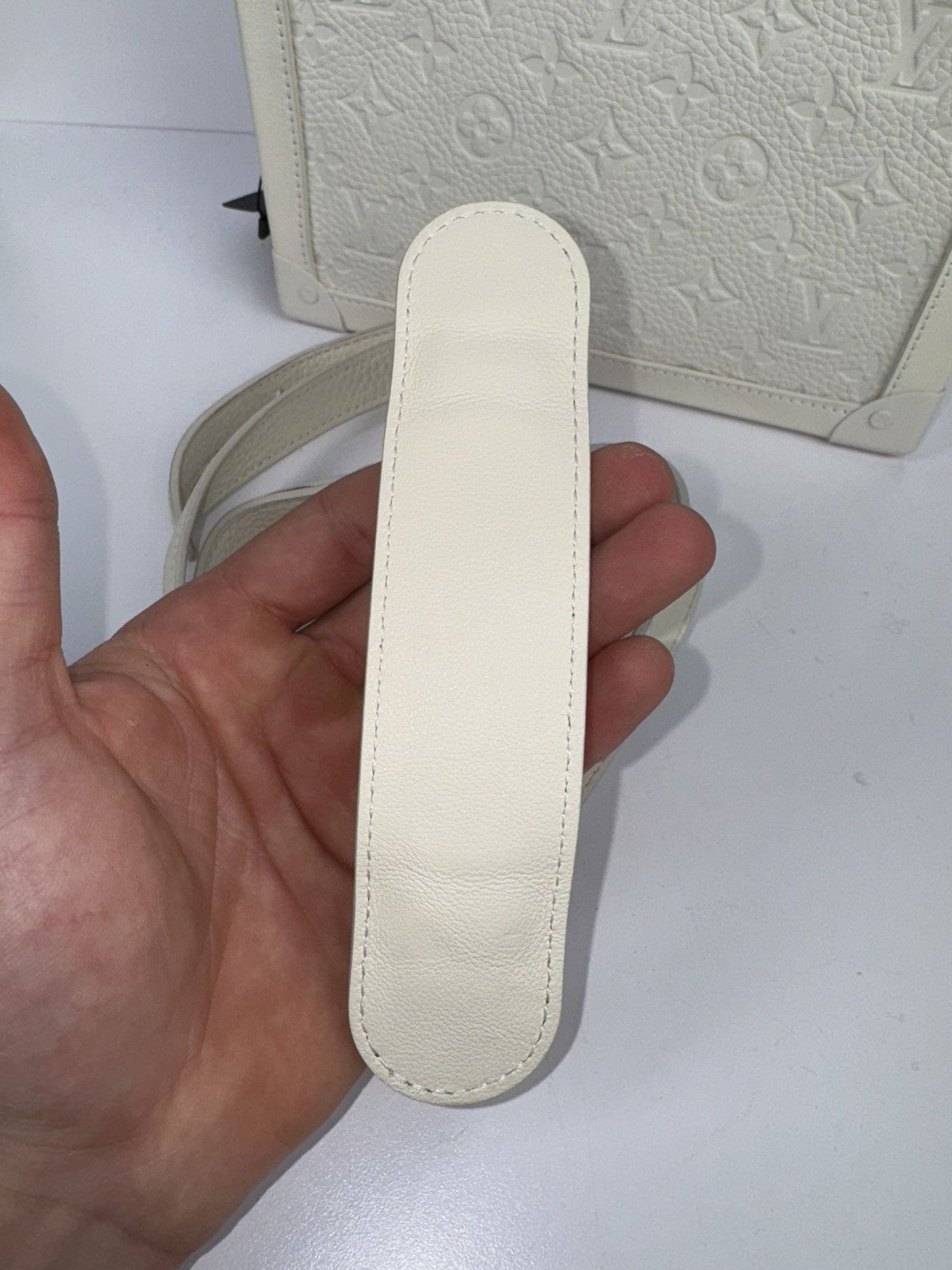 Louis Vuitton × Virgil Abloh LOUIS VUITTON Crossbody Messenger M53287 Taurillon White Size ONE SIZE - 9 Thumbnail