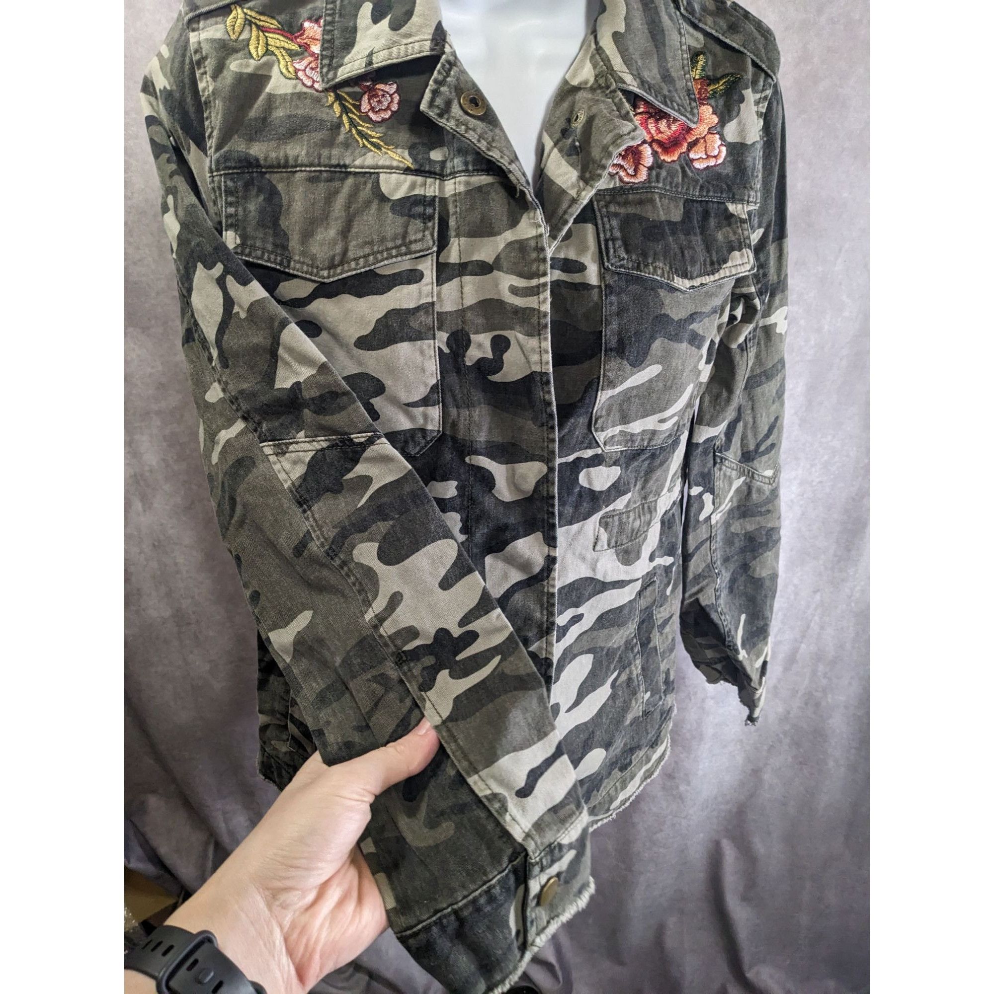 Other Vintage Atmosphere Camo Jacket With Floral Embroidery Button Size XS / US 0-2 / IT 36-38 - 9 Thumbnail