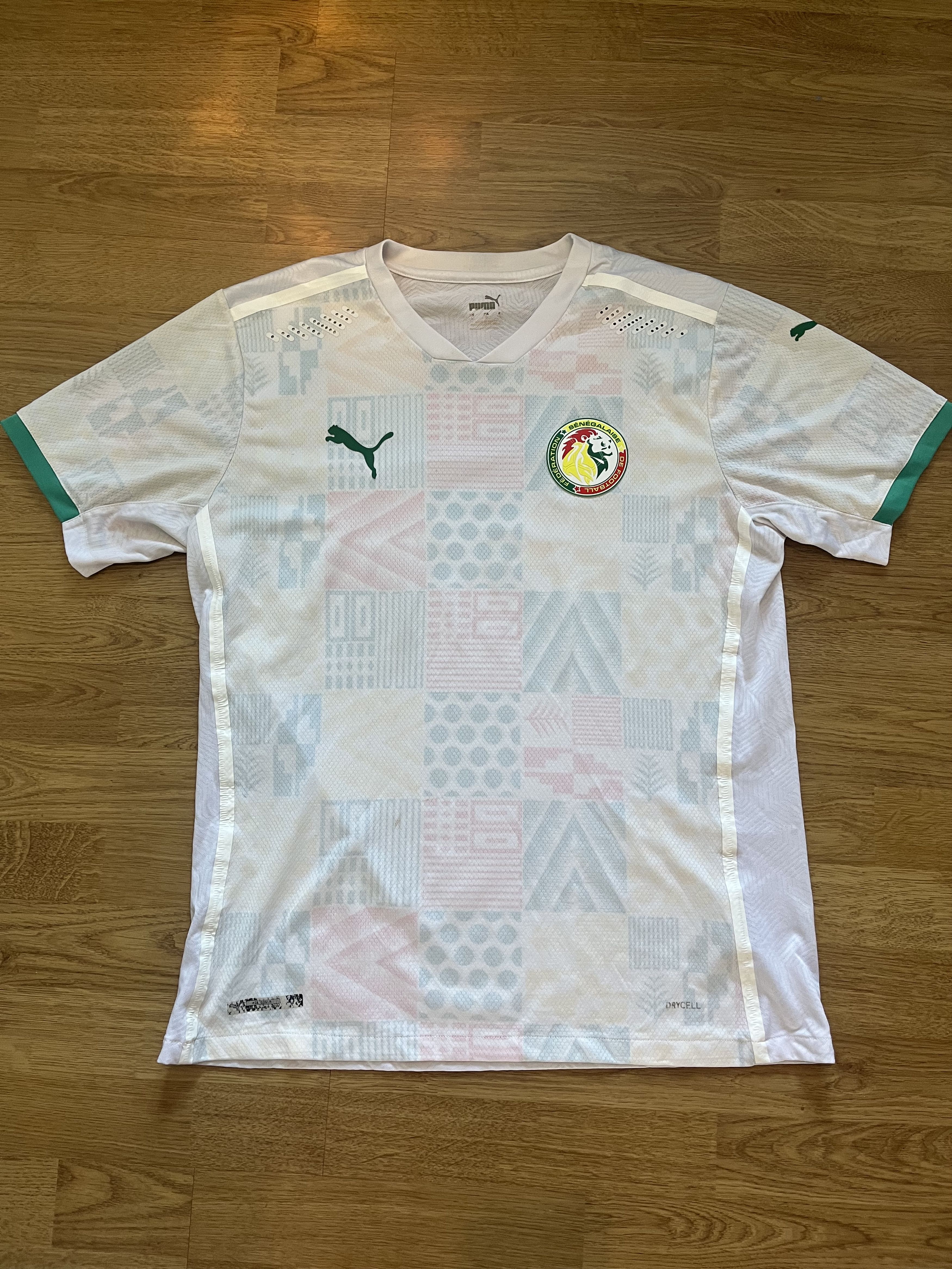 Puma Senegal puma soccer jersey Size US M / EU 48-50 / 2 - 1 Thumbnail