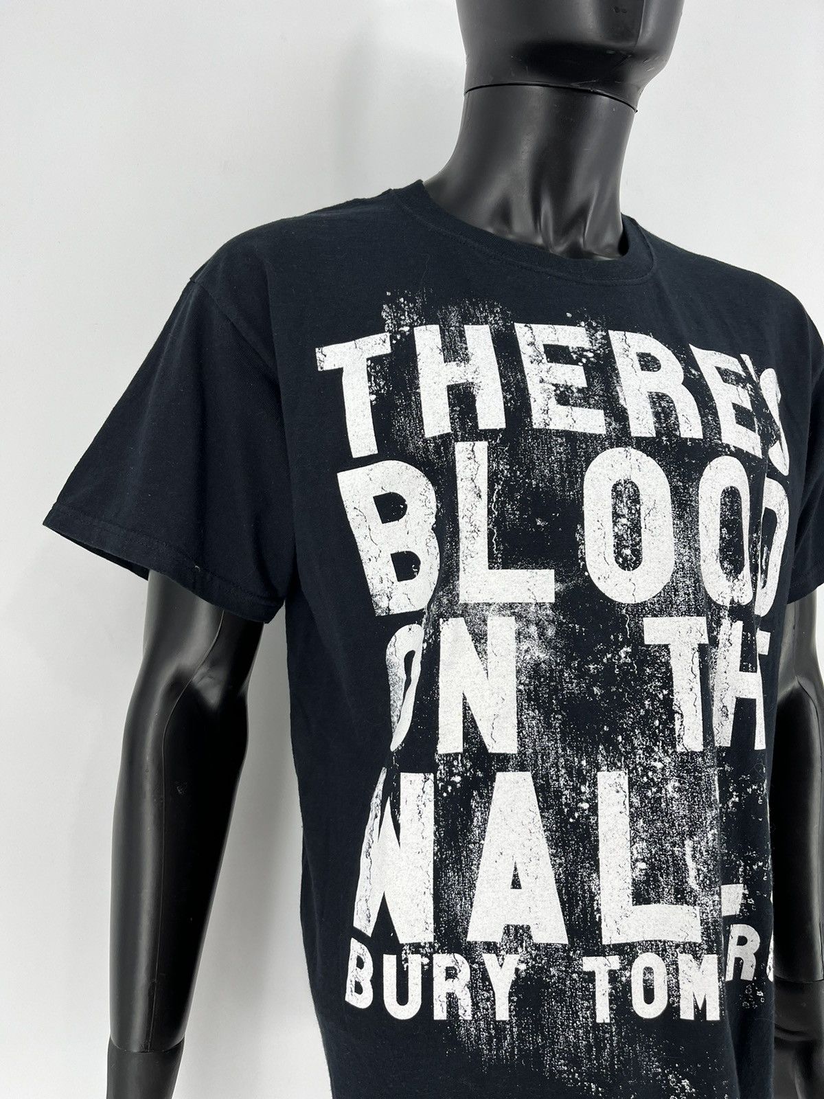 Band Tees Vintage Y2K Bury Tomorrow – Bitemarks Lyrics Band Rock Stree Size US L / EU 52-54 / 3 - 6 Thumbnail