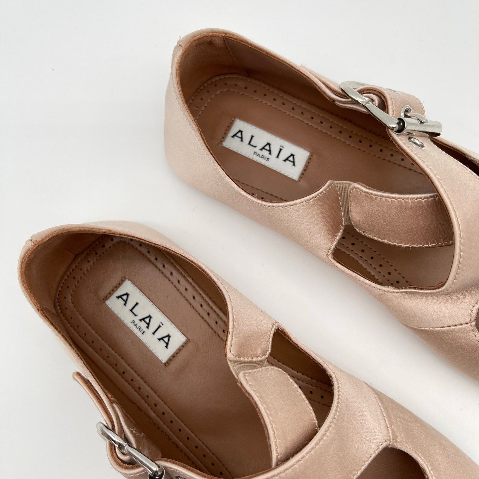 Alaia ALAIA | Criss Cross Satin Ballet Flat in Nude Baby Pink 36 Size US 6 / IT 36 - 5 Thumbnail
