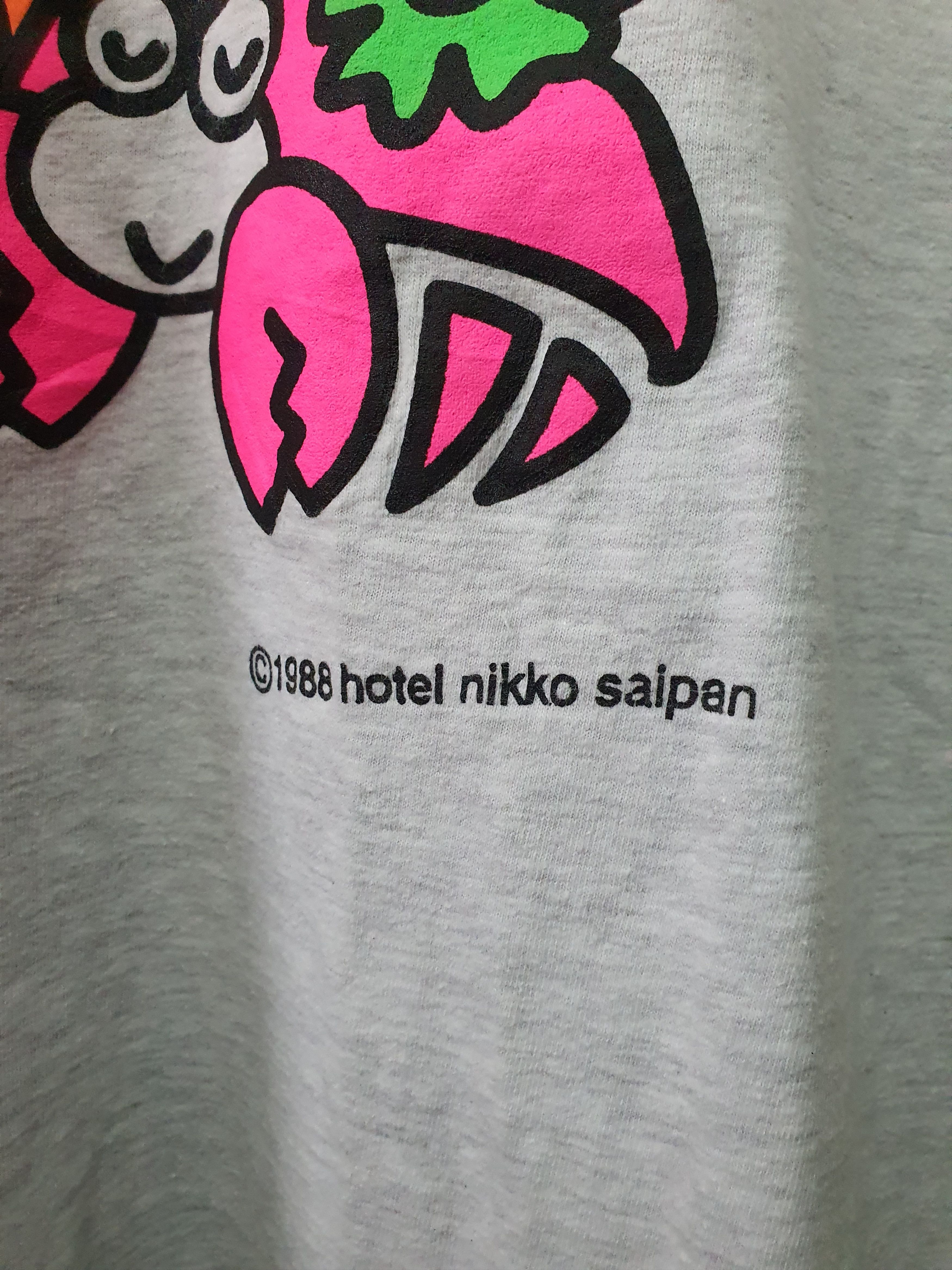 Hanes vintage T-shirt from the Hotel Nikko Saipan Size US L / EU 52-54 / 3 - 3 Thumbnail