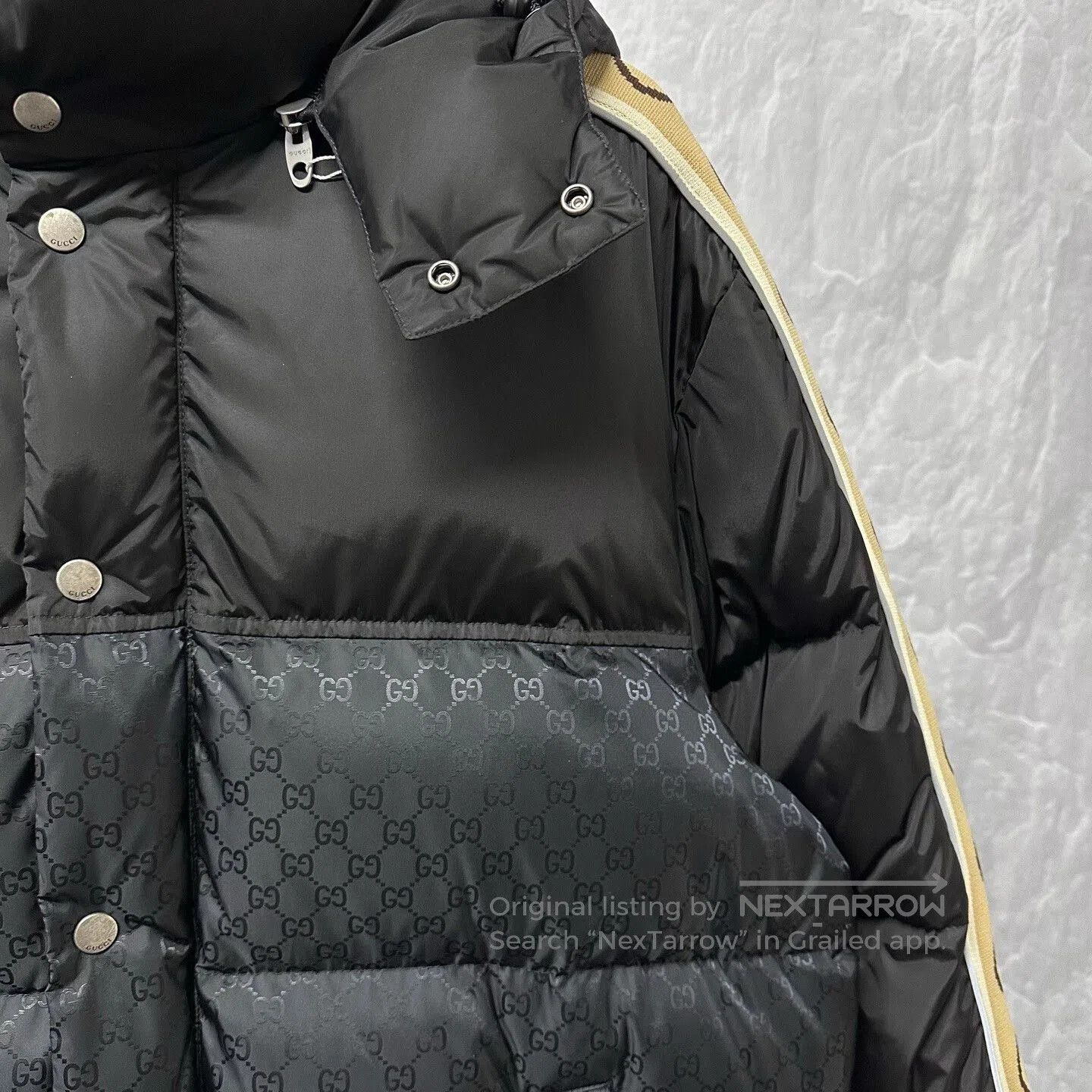 Gucci gucci reflective printed down jacket with detachable hood. Size US L / EU 52-54 / 3 - 3 Thumbnail