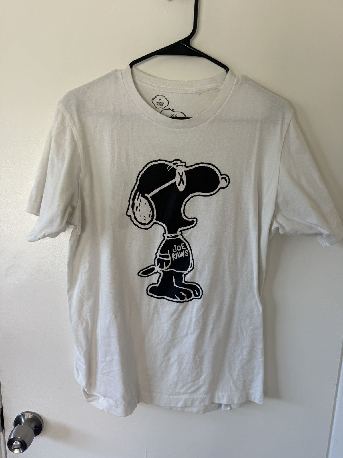 Kaws × Peanuts × Uniqlo Joe Kaws Yawn Outline Tee Size US M / EU 48-50 / 2 - 1 Thumbnail