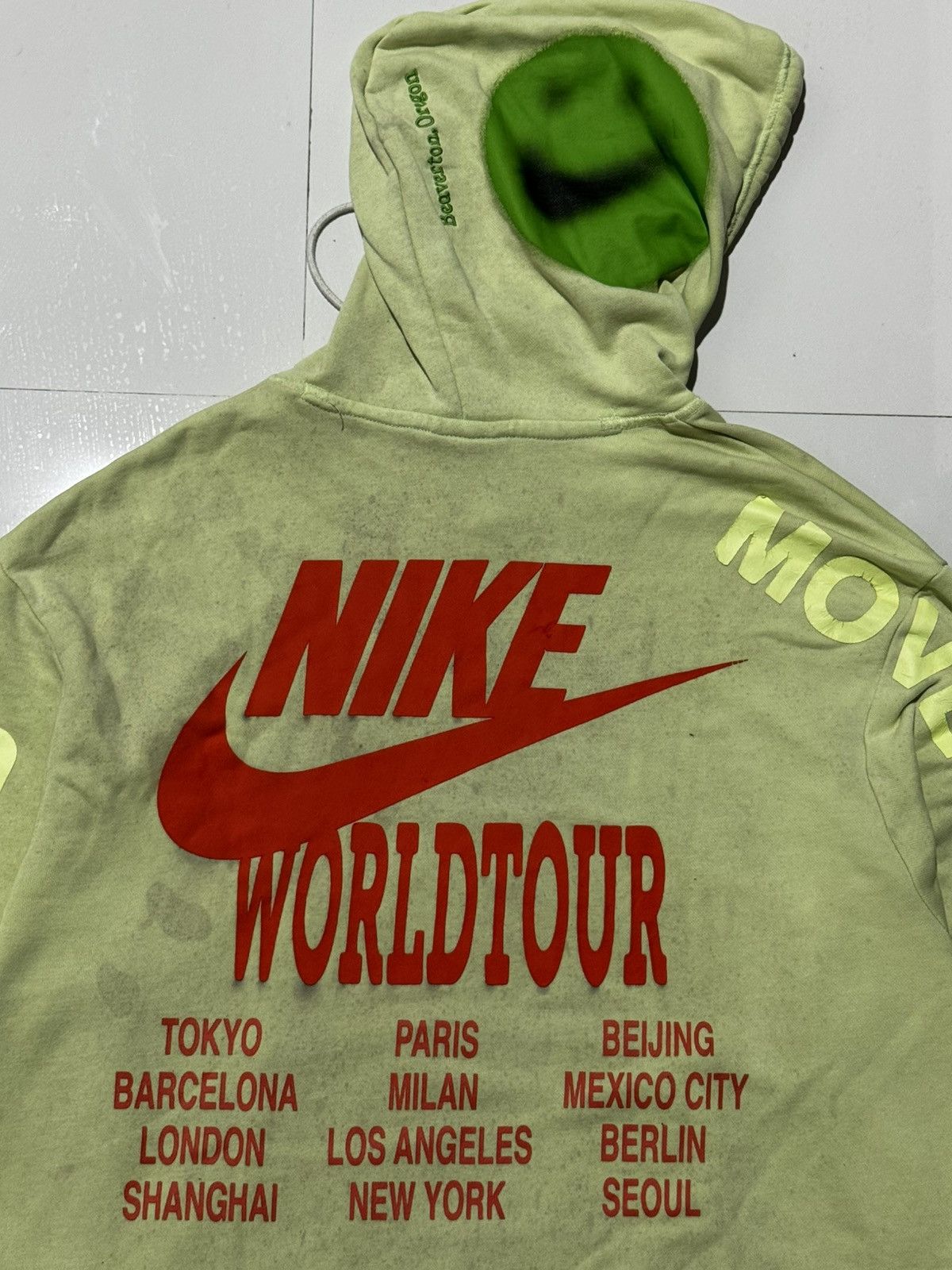 Nike Nike World Tour Graffiti Print Hoodie Size US XL / EU 56 / 4 - 11 Thumbnail
