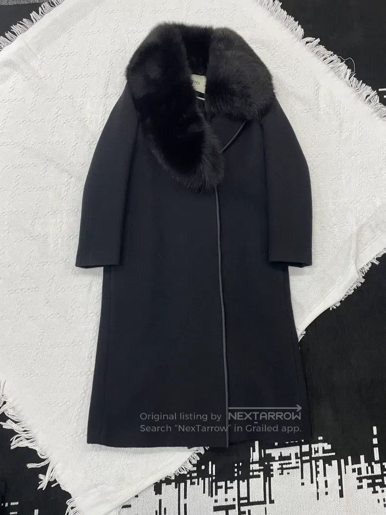 Fendi Fendi Black fox fur collar wool coat with removable fur co Size XXS / US 00 / IT 34 - 1 Thumbnail