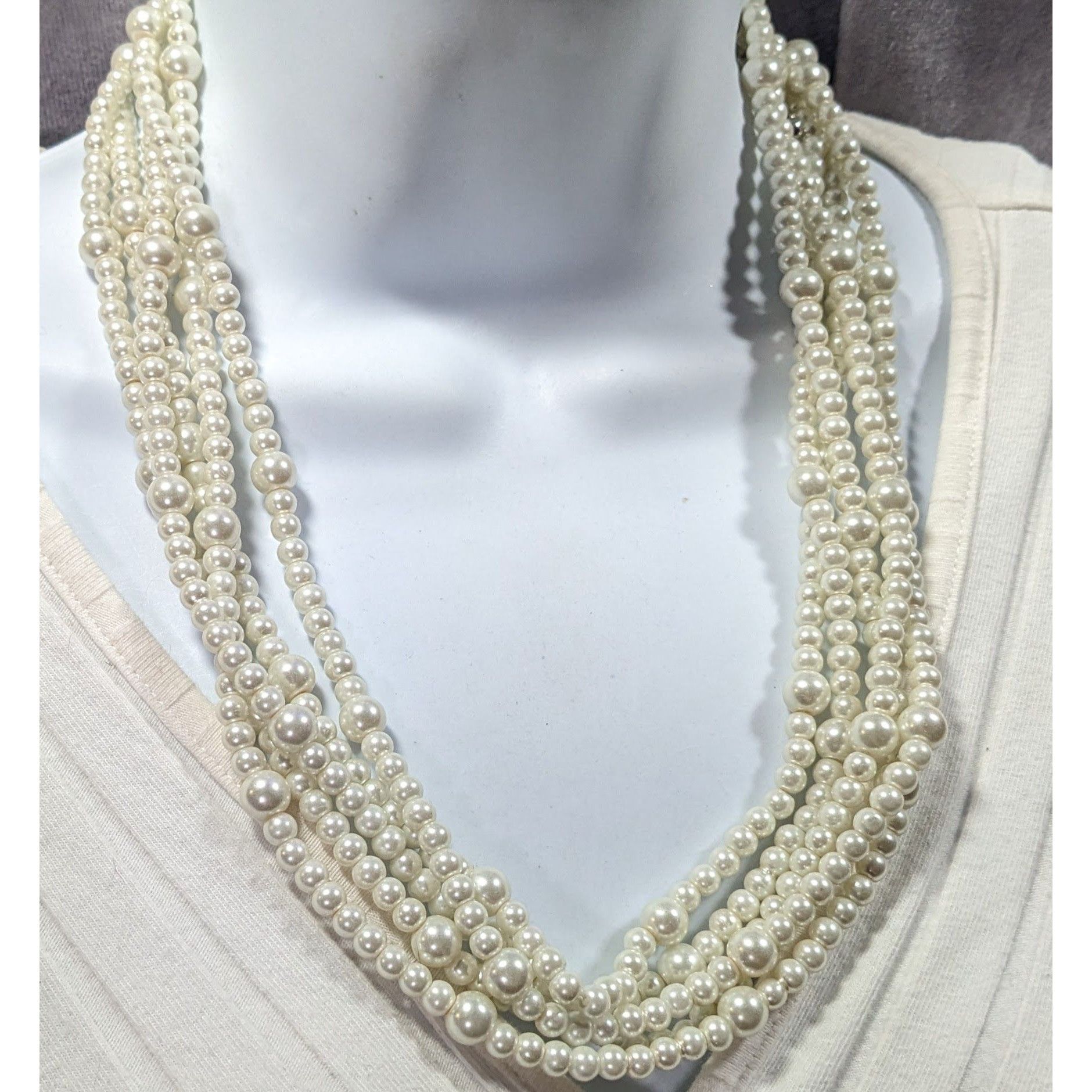 Other Elegant Multilayer White Faux Pearl Necklace Size ONE SIZE - 4 Thumbnail