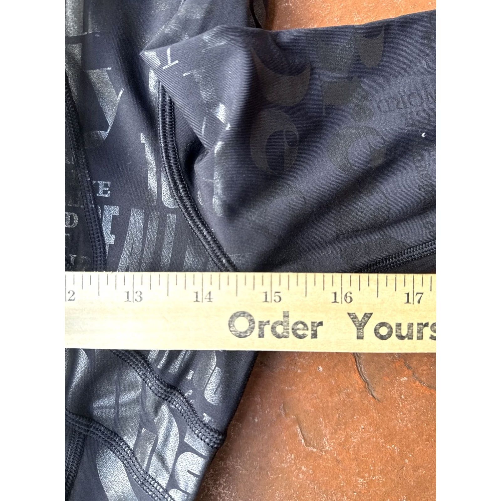 Lululemon Lululemon Manifesto Foil Black Define Jacket Women's Size 4 Gym Yoga Full Zip Thumbholes Zipped Pockets Size S / US 4 / IT 40 - 4 Thumbnail