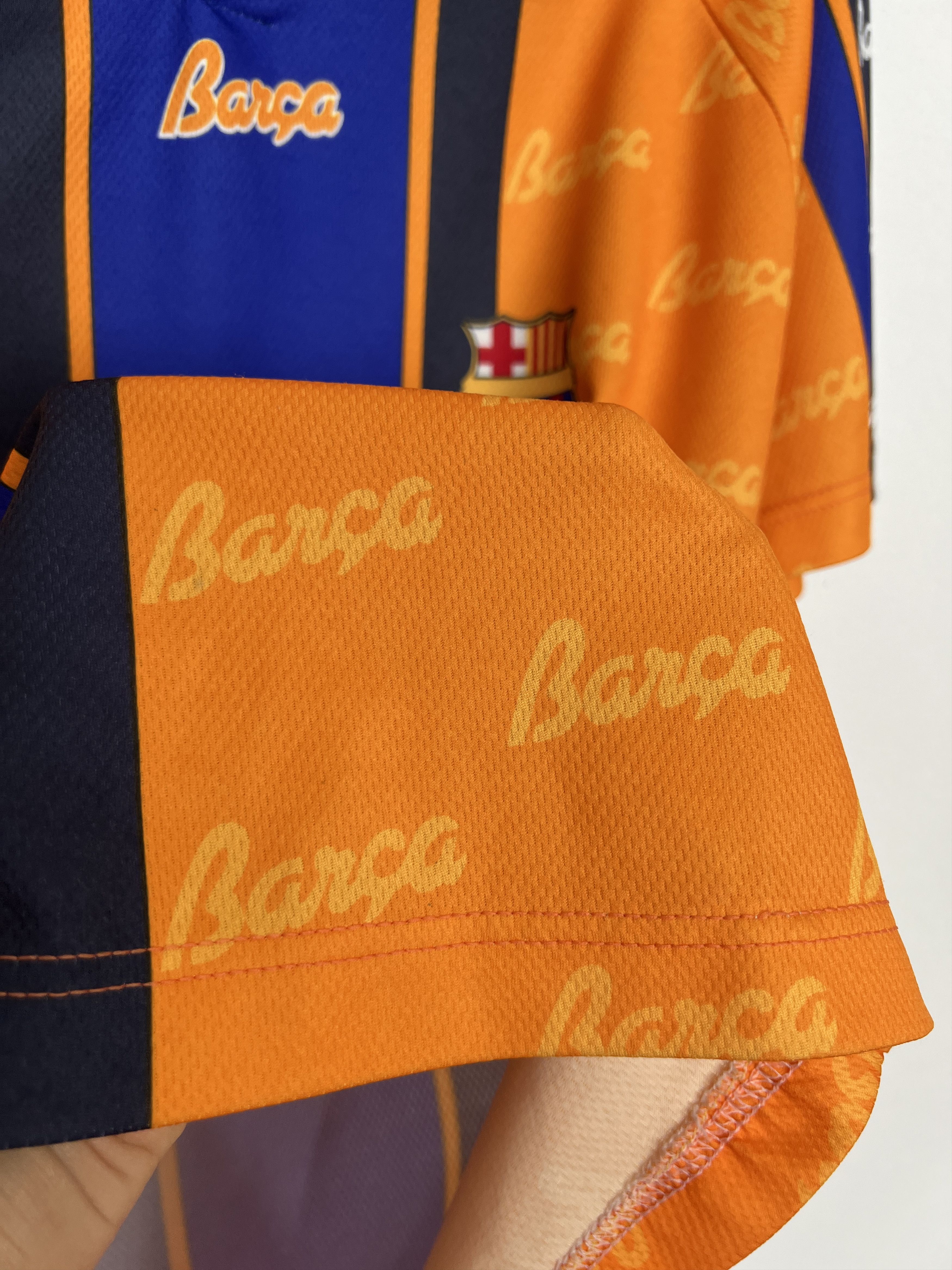 Vintage Barcelona football shirt Soccer Replica Jersey De La Pena Size US L / EU 52-54 / 3 - 5 Thumbnail