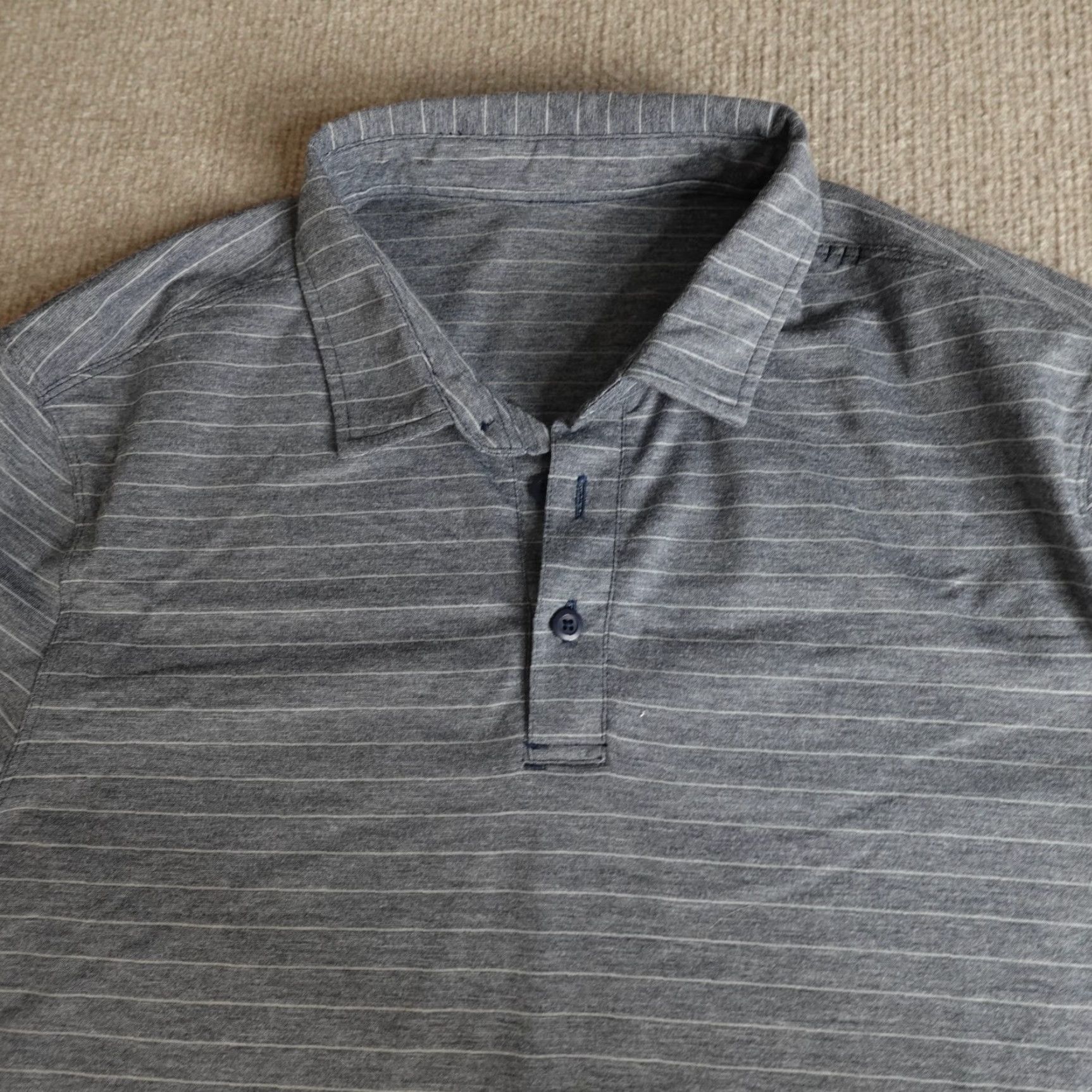 Lululemon Lululemon Polo Shirt Medium Blue Heather Striped Short Sleeve Evolution Mens Polo Shirt M Blue Striped Performance Golf Summer Spring Stretch Logo Size US M / EU 48-50 / 2 - 2 Thumbnail