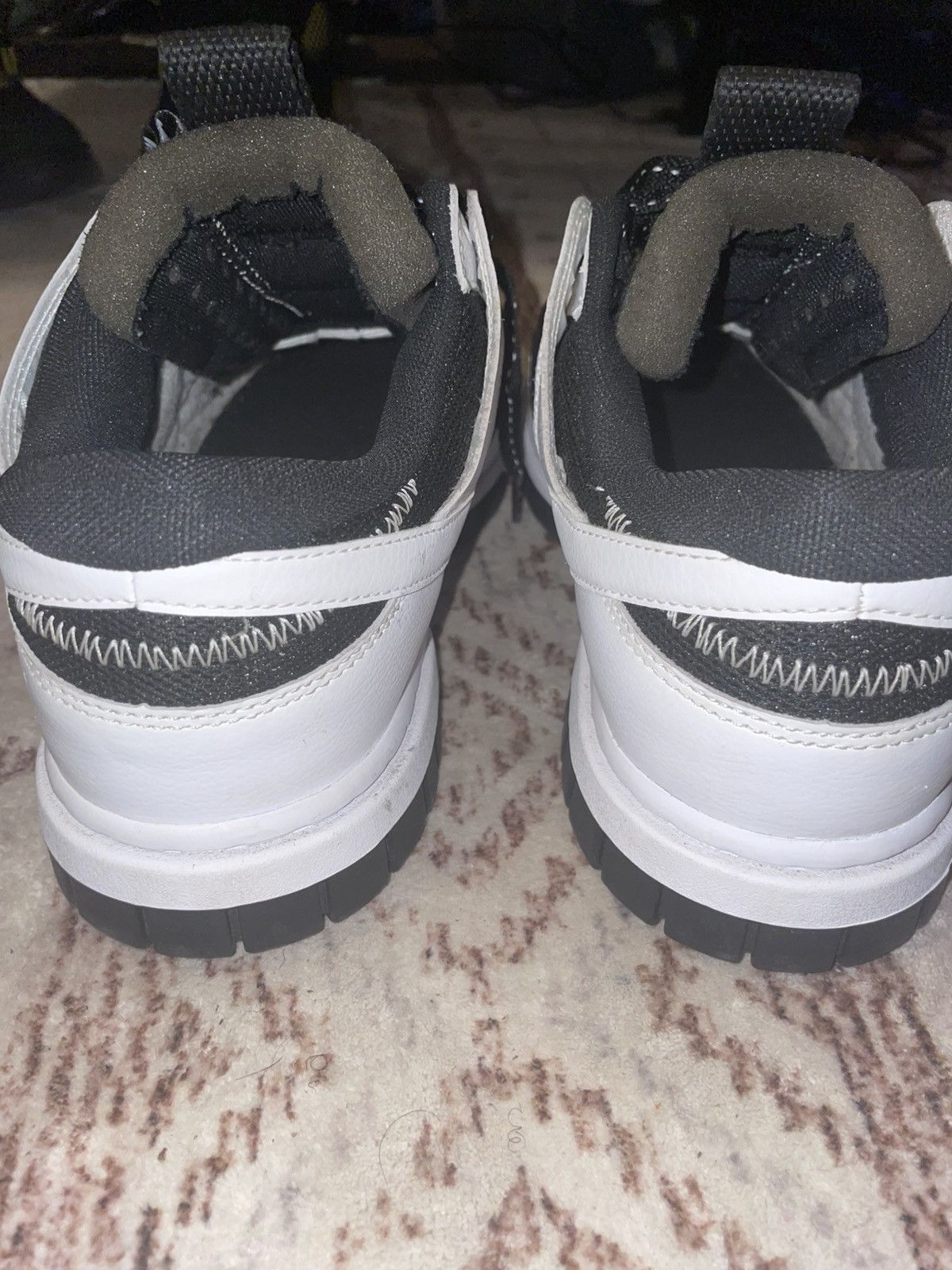 Nike Nike reverse panda dunks Size US 9.5 / EU 42-43 - 4 Thumbnail