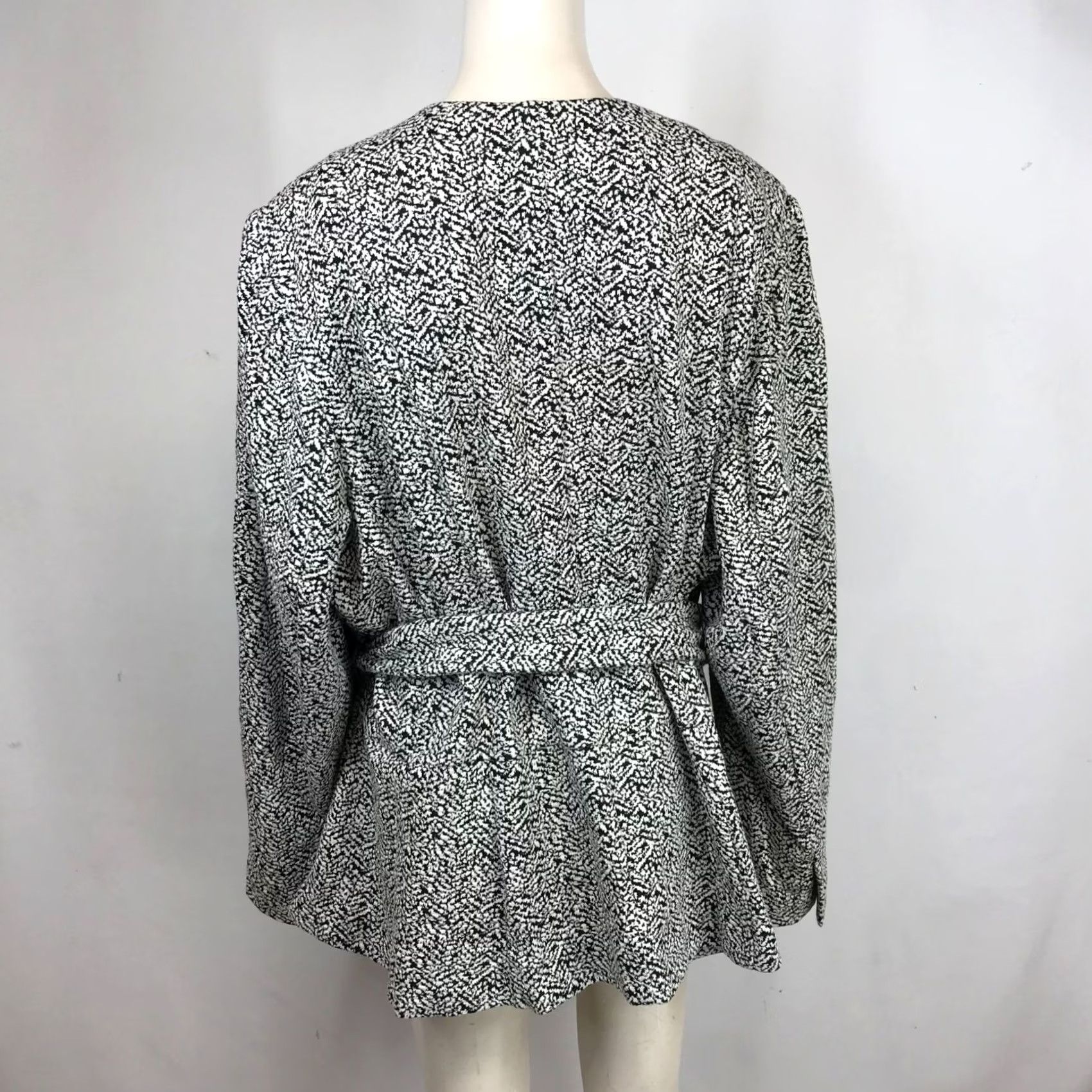 Vintage LANE BRYANT Womens 28 Black White Textured Belted Jacket Blazer Stretch Plus Size 28 Size 4XL / US 24-26 - 5 Thumbnail