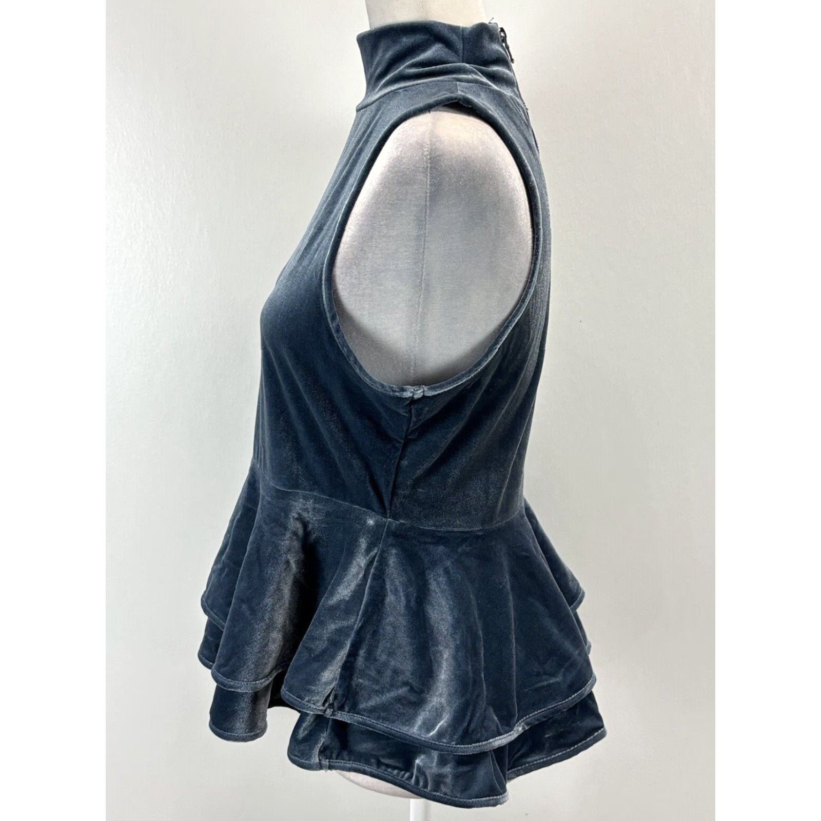 Velour Torn By Robby Kobo Velour Shirt Top Women's Medium Blue Sleeveless Peplum Size M / US 6-8 / IT 42-44 - 2 Thumbnail