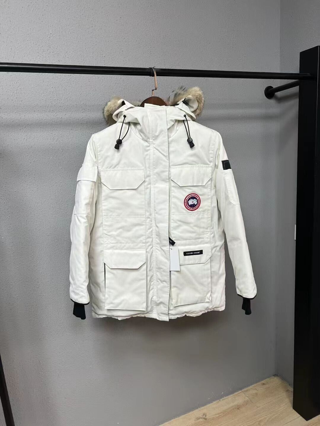 Canada Goose canada goose white expedition parka jacket Size US L / EU 52-54 / 3 - 1 Thumbnail