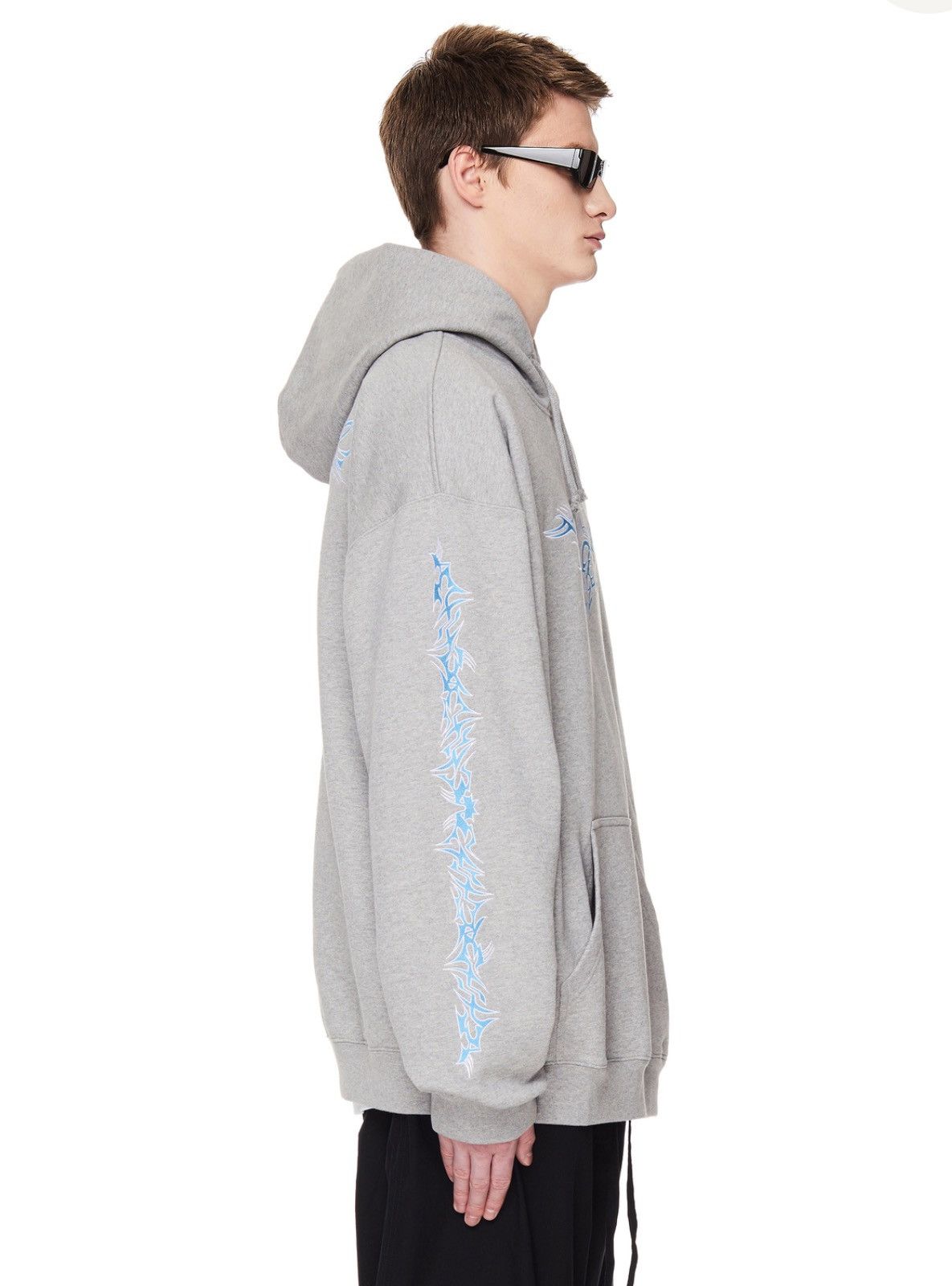 Vetements Vetements Oversized Embroidered Hoodie Size US L / EU 52-54 / 3 - 7 Thumbnail