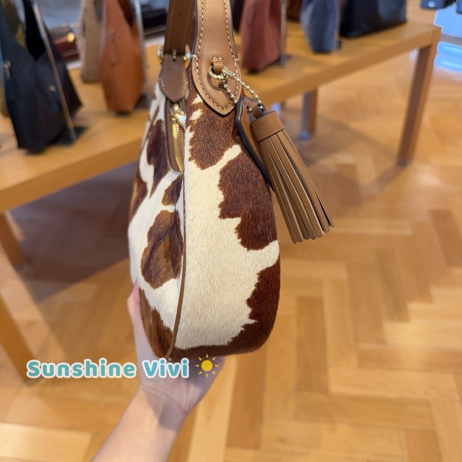 Coach NWT COACH Emily Shoulder Bag In Haircalf Cow CDX23 Gold/Cow Size ONE SIZE - 2 Thumbnail