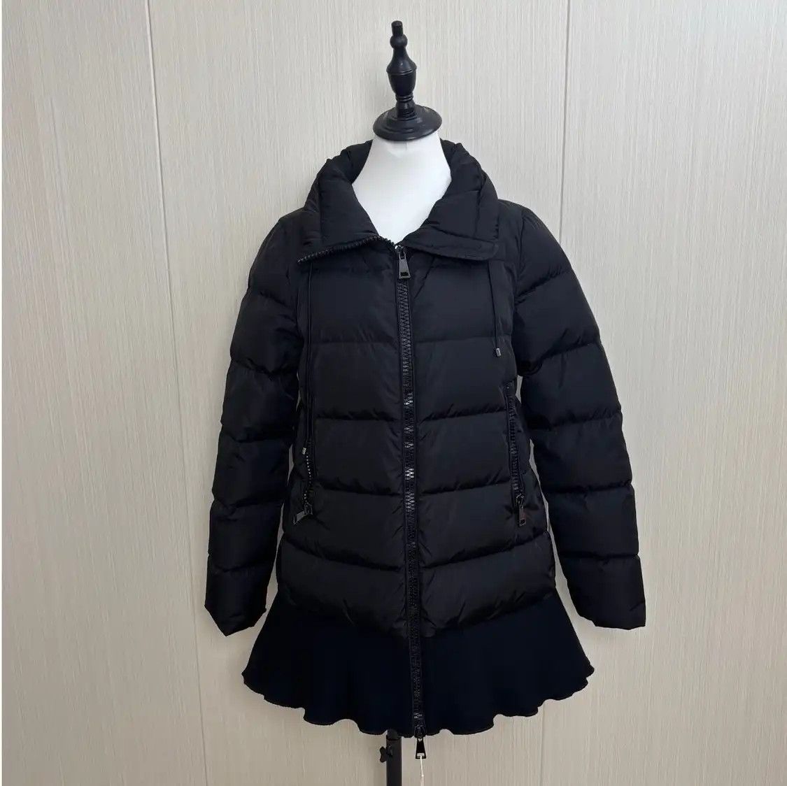 Moncler Xs Size Black Nylon Women's Down Jacket, Women's