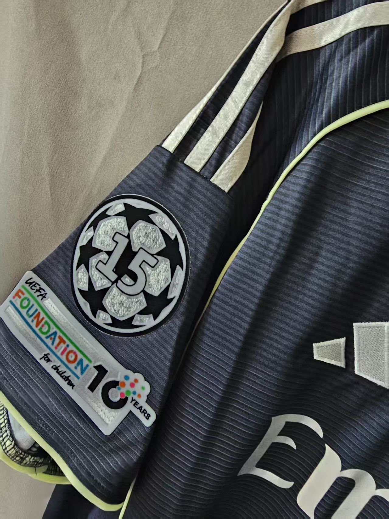 Other 2025 26 Real Madrid #10 Kylian Mbappé Jersey Away Size US M / EU 48-50 / 2 - 3 Thumbnail