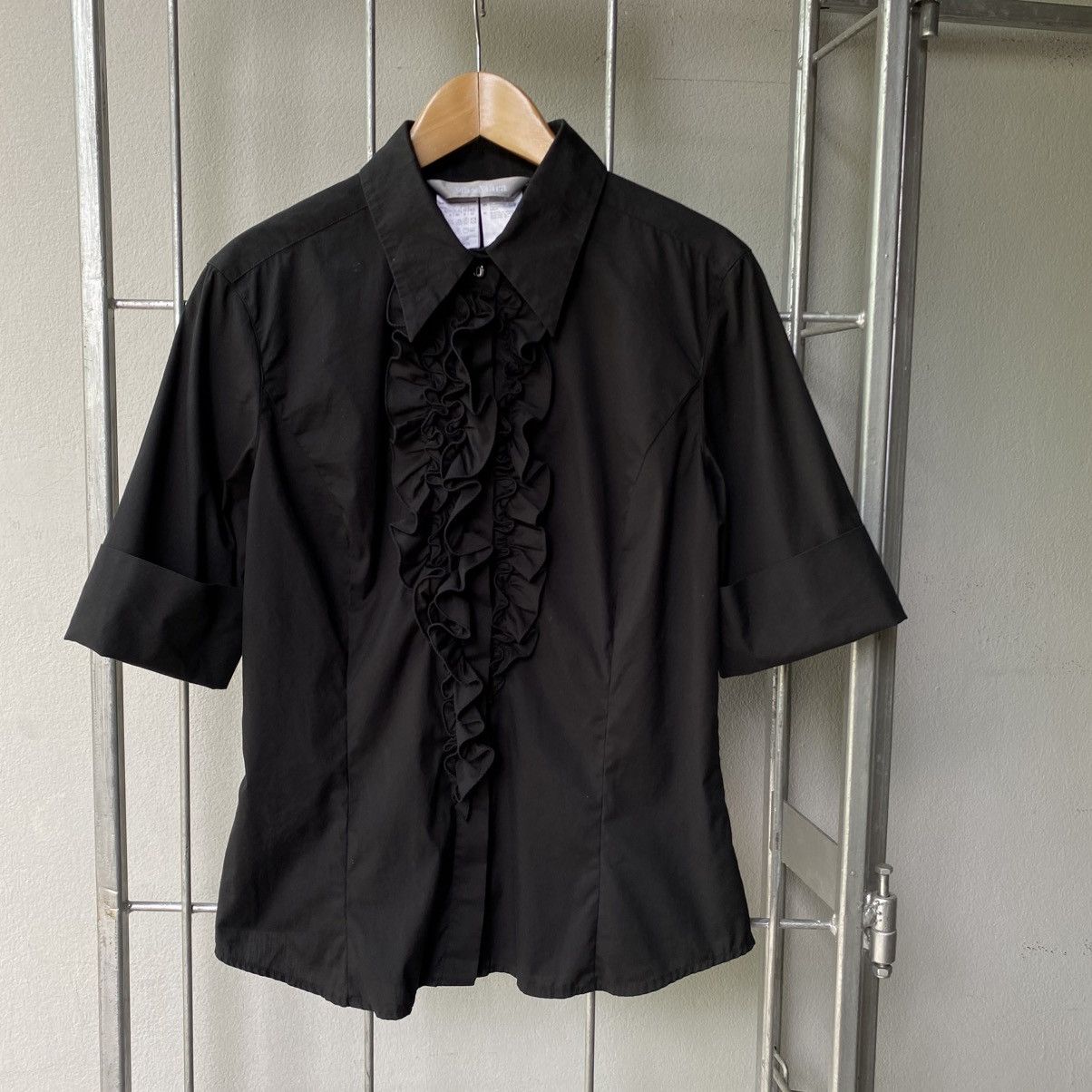 Max Mara Max Mara Black Fitted Cotton Ruffle Collar Shirt Size M / US 6-8 / IT 42-44 - 21 Thumbnail