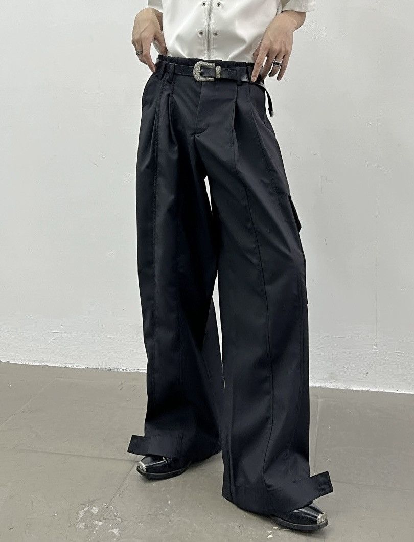 image of Vintage Outdoor Retro Cleanfit Front Pleated Loose Fit Pants in Black, Men's (Size 30)