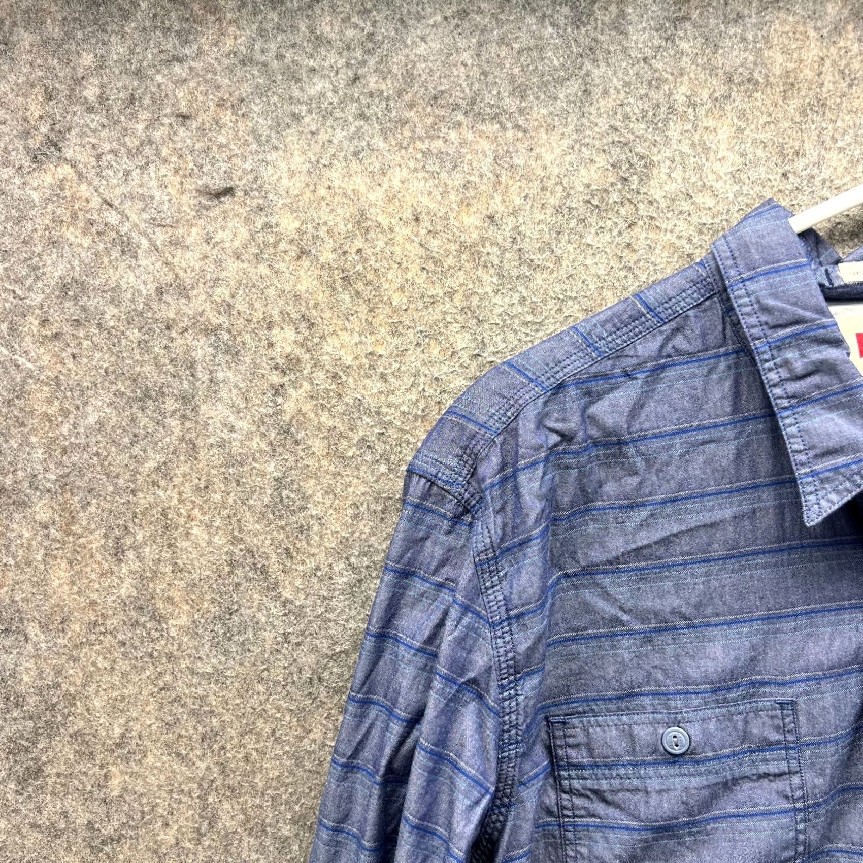 Levi's Levi's Shirt Mens Large Blue Button Down Classic Fit Striped Pocket Vintage Preppy Button-Up Shirt Size US L / EU 52-54 / 3 - 5 Thumbnail