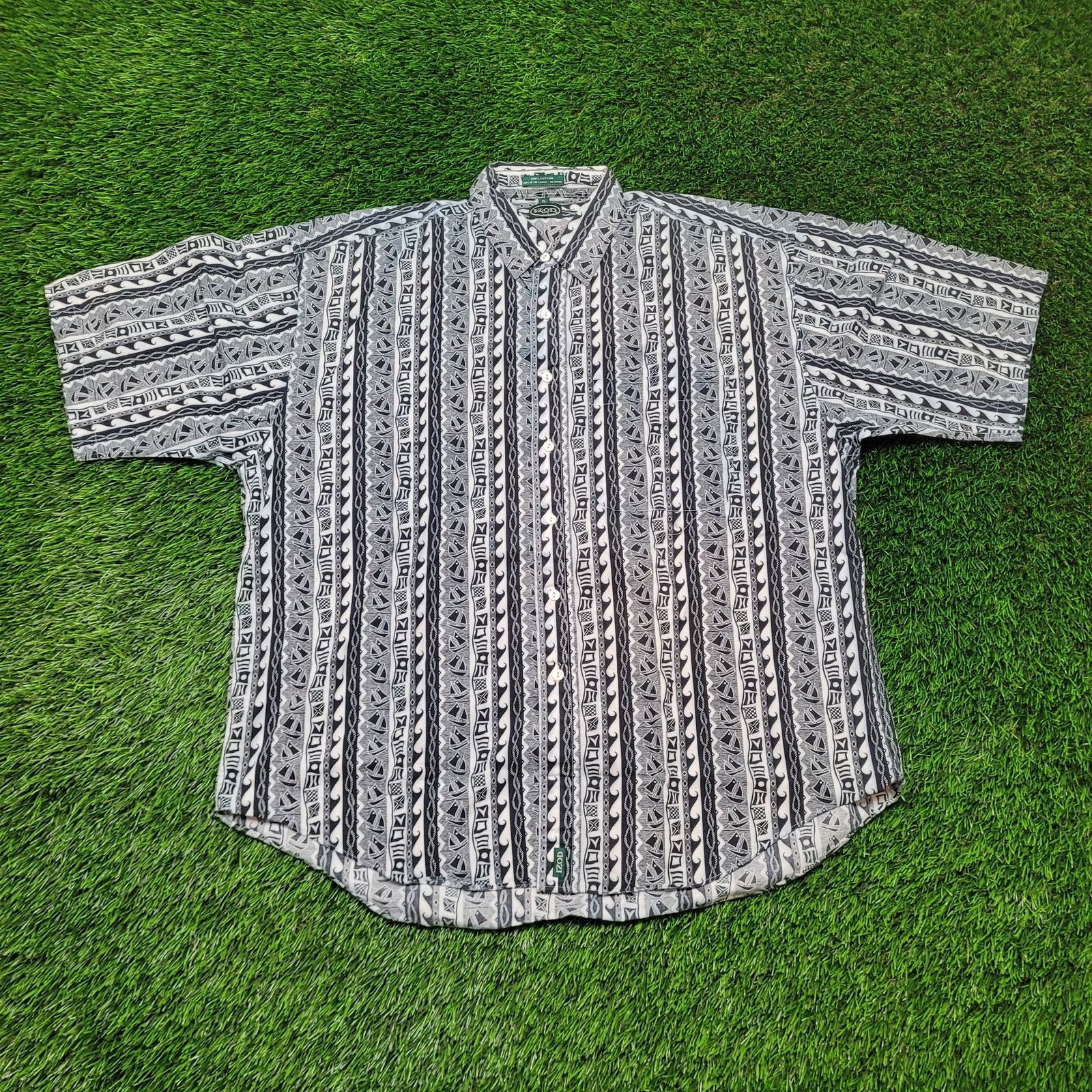 Izod VTG 90s Izod AOP Geometric Shirt XL Black White Boxy Baggy Size US XL / EU 56 / 4 - 1 Thumbnail