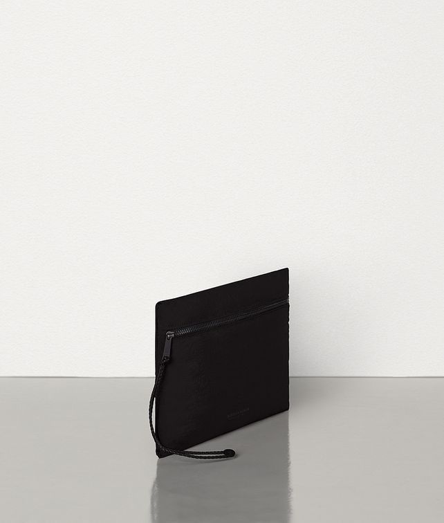 Bottega Veneta o1loc1c0325 Size: OS / 609834 Pouch in Nero Size ONE SIZE - 2 Thumbnail
