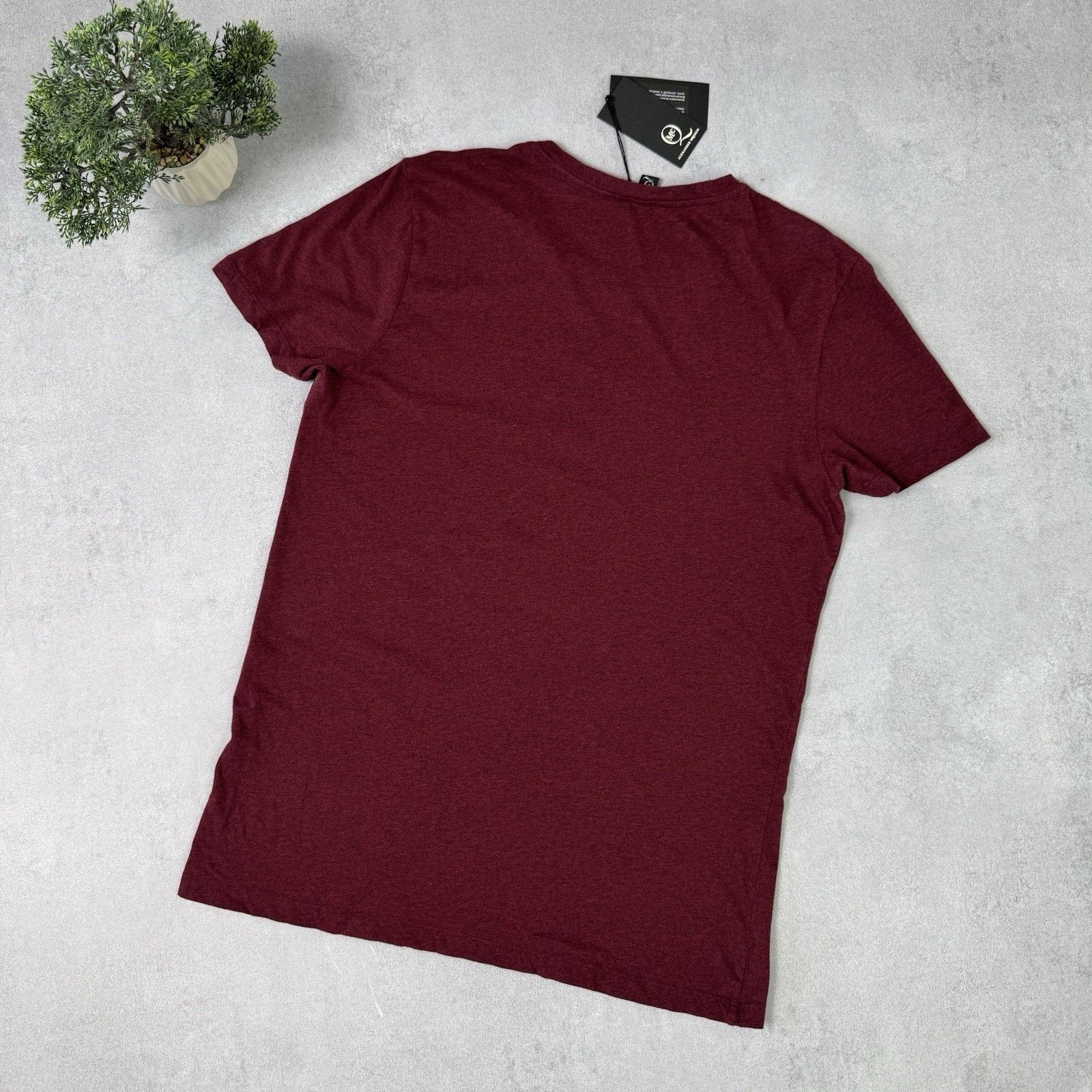 Alexander McQueen Alexandr Mcqueen MCQ Men T Shirt Size L Red Size US L / EU 52-54 / 3 - 12 Thumbnail
