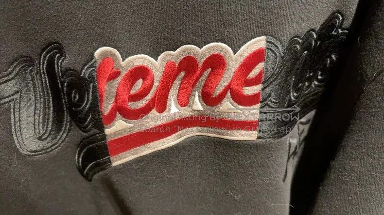 Vetements Vetements 2018 Embroidered Gradient Sweatshirt . Size US S / EU 44-46 / 1 - 2 Thumbnail