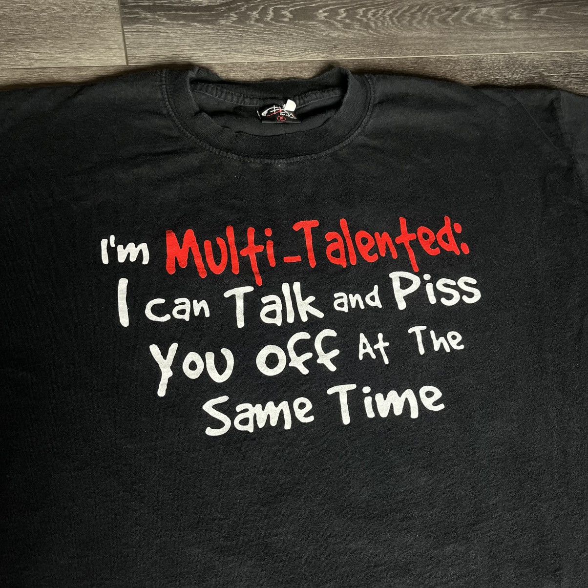 Vintage Vintage Multi Talented I Can Talk and Piss You Off Funny Tee Size US XL / EU 56 / 4 - 1 Thumbnail