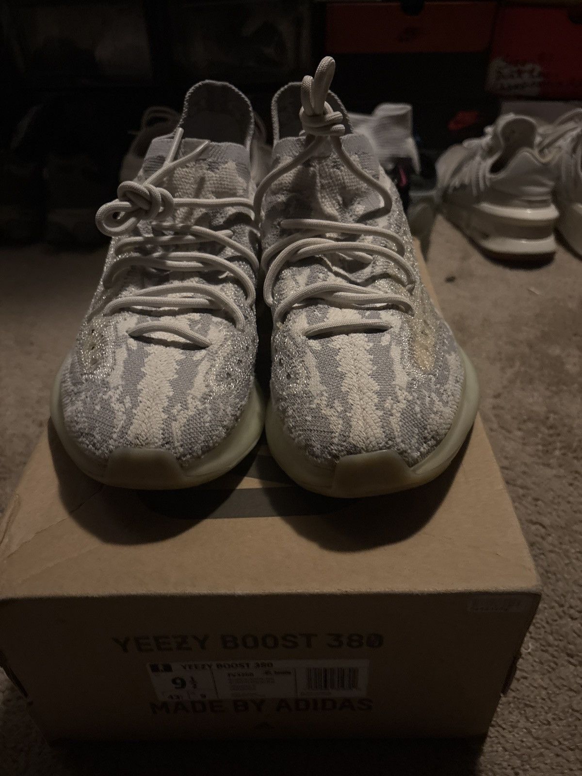 Yeezy Adidas 380 Alien size 9.5 Size US 9.5 / EU 42-43 - 3 Thumbnail