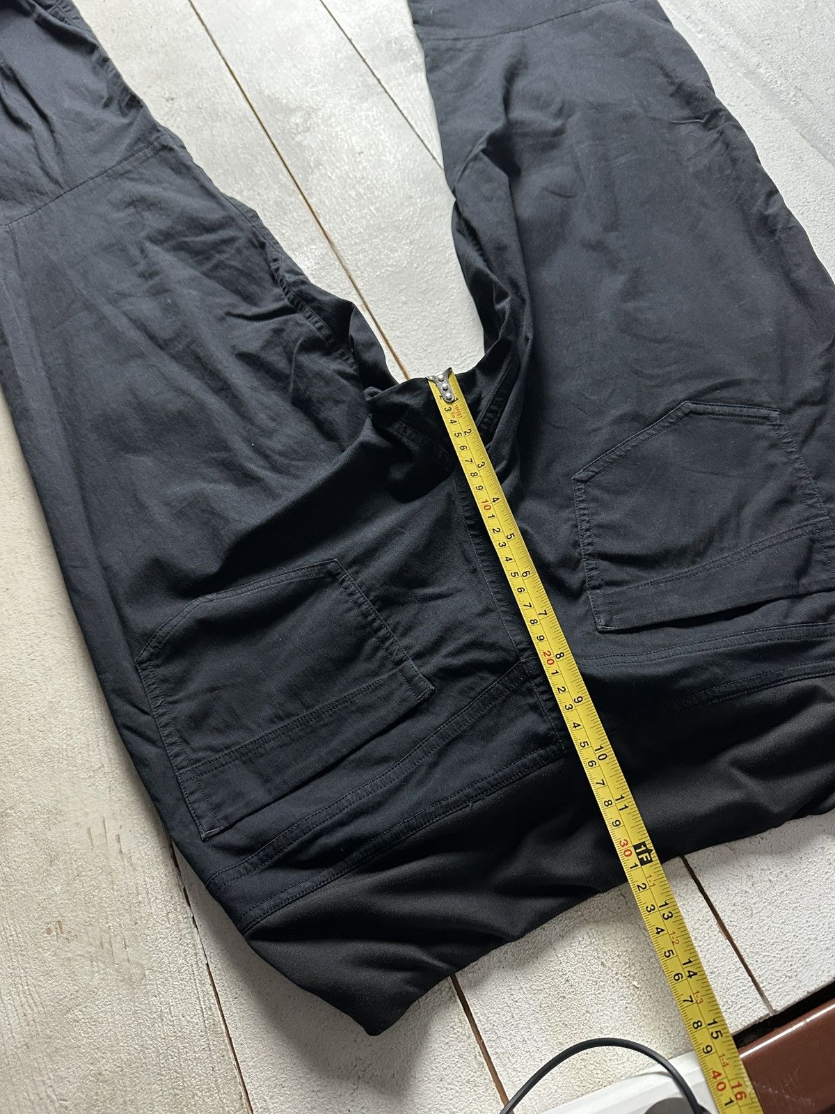 Arc'teryx 🚨 RARE ARC’TERYX BLACK CARGO MULTIPOCKET TRACKING Size 27" / US 4 / IT 40 - 18 Thumbnail