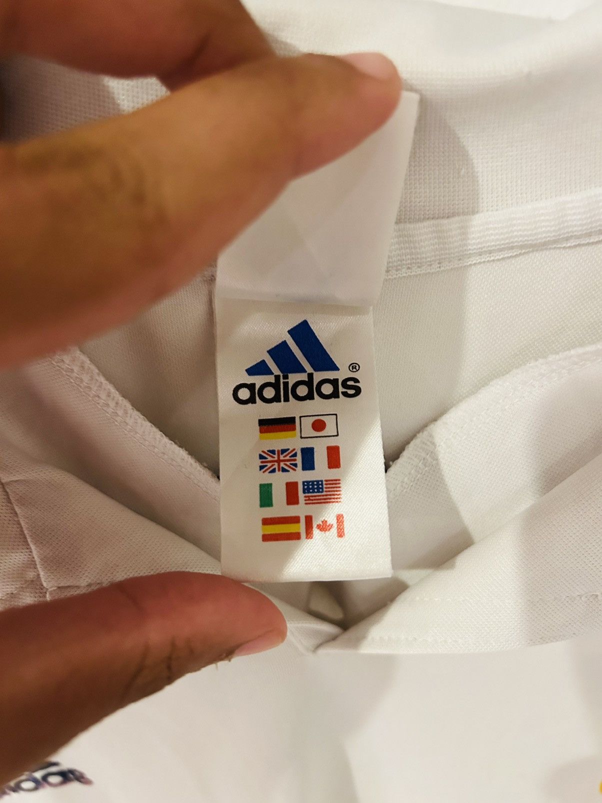 Adidas Real Madrid 2002/03 home jersey Size US L / EU 52-54 / 3 - 4 Thumbnail