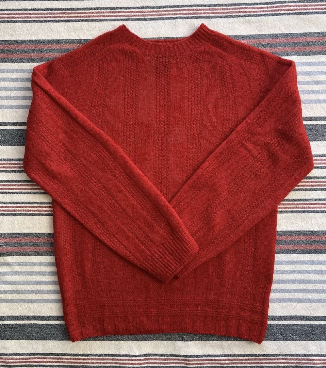 Pre-owned Drake's Lambswool Seed Stitch Sweater Scotland In Red