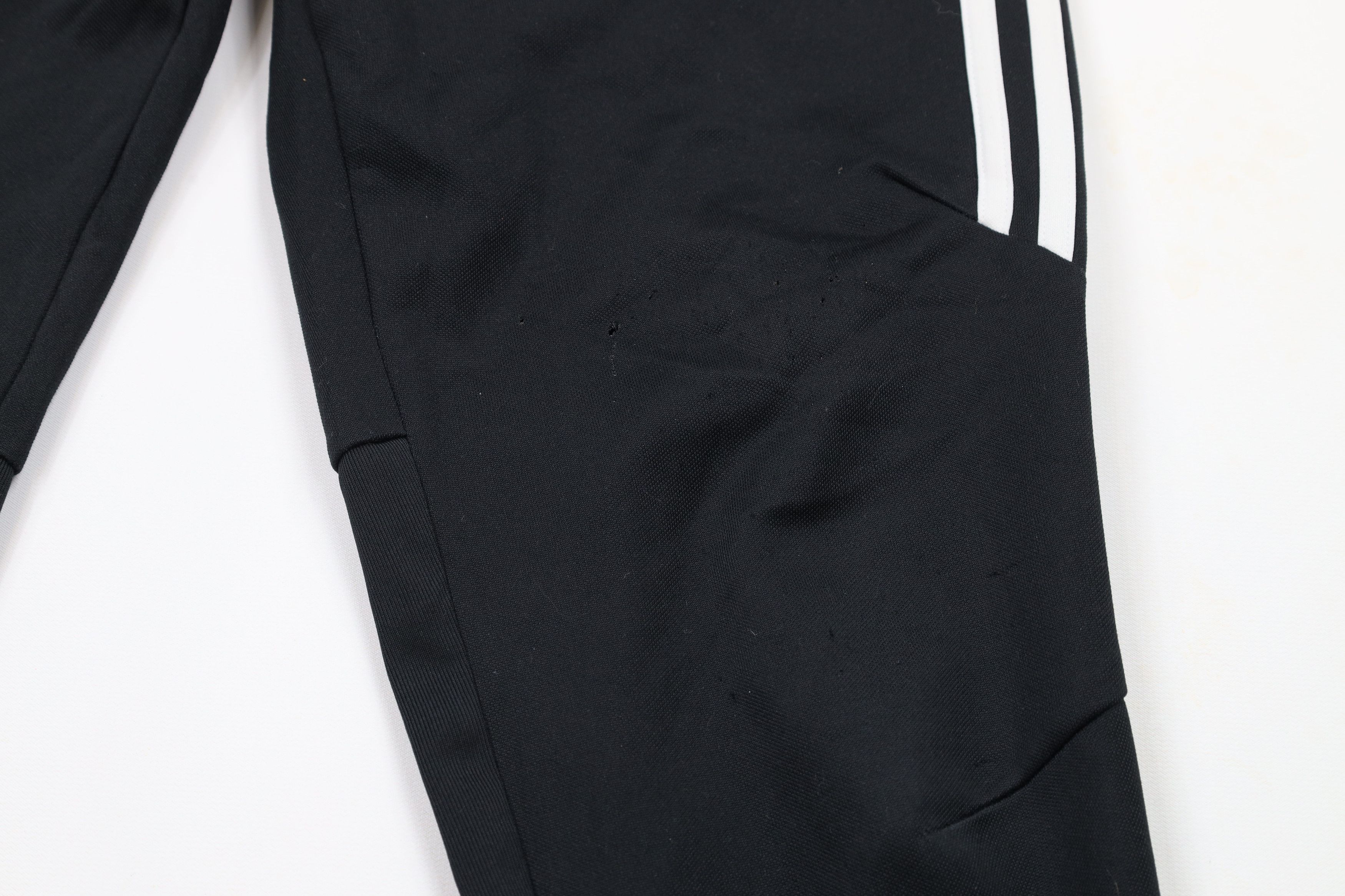 Adidas × Vintage Vintage Adidas Out Soccer Tapered Leg Warm Up Pants Black Size US 34 / EU 50 - 5 Thumbnail