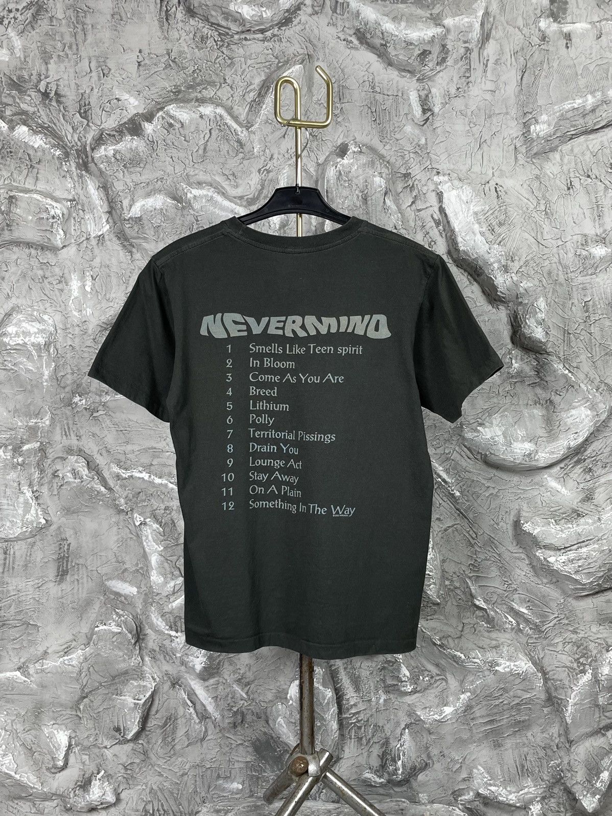 Band Tees × Nirvana × Vintage Vintage 2002 Rare Single Stitch Nirvana Nevermind T-shirt Size US M / EU 48-50 / 2 - 2 Thumbnail