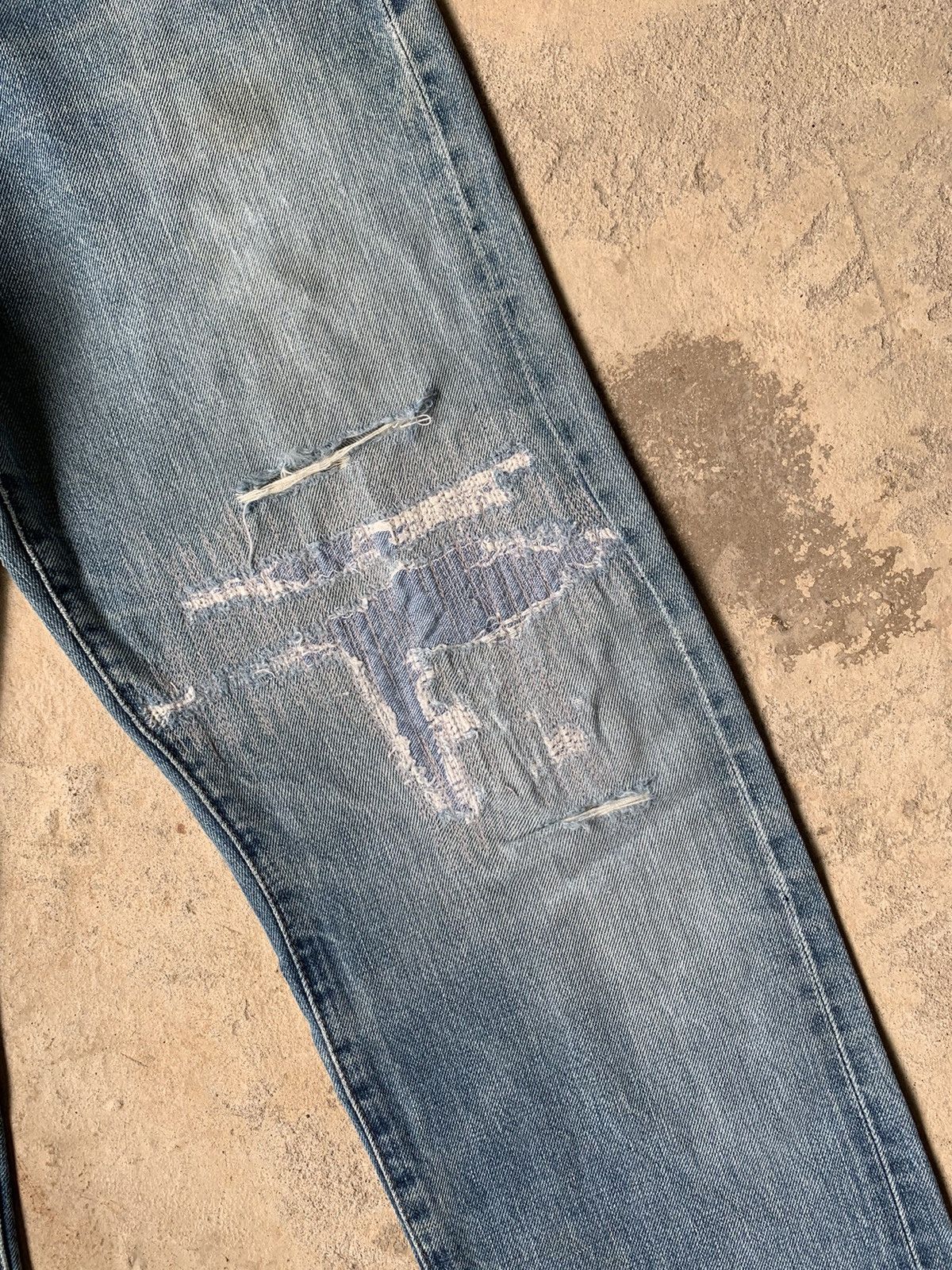 Levi's Vintage Levis Big E Selvedge Distressed Denim Size US 31 - 6 Thumbnail