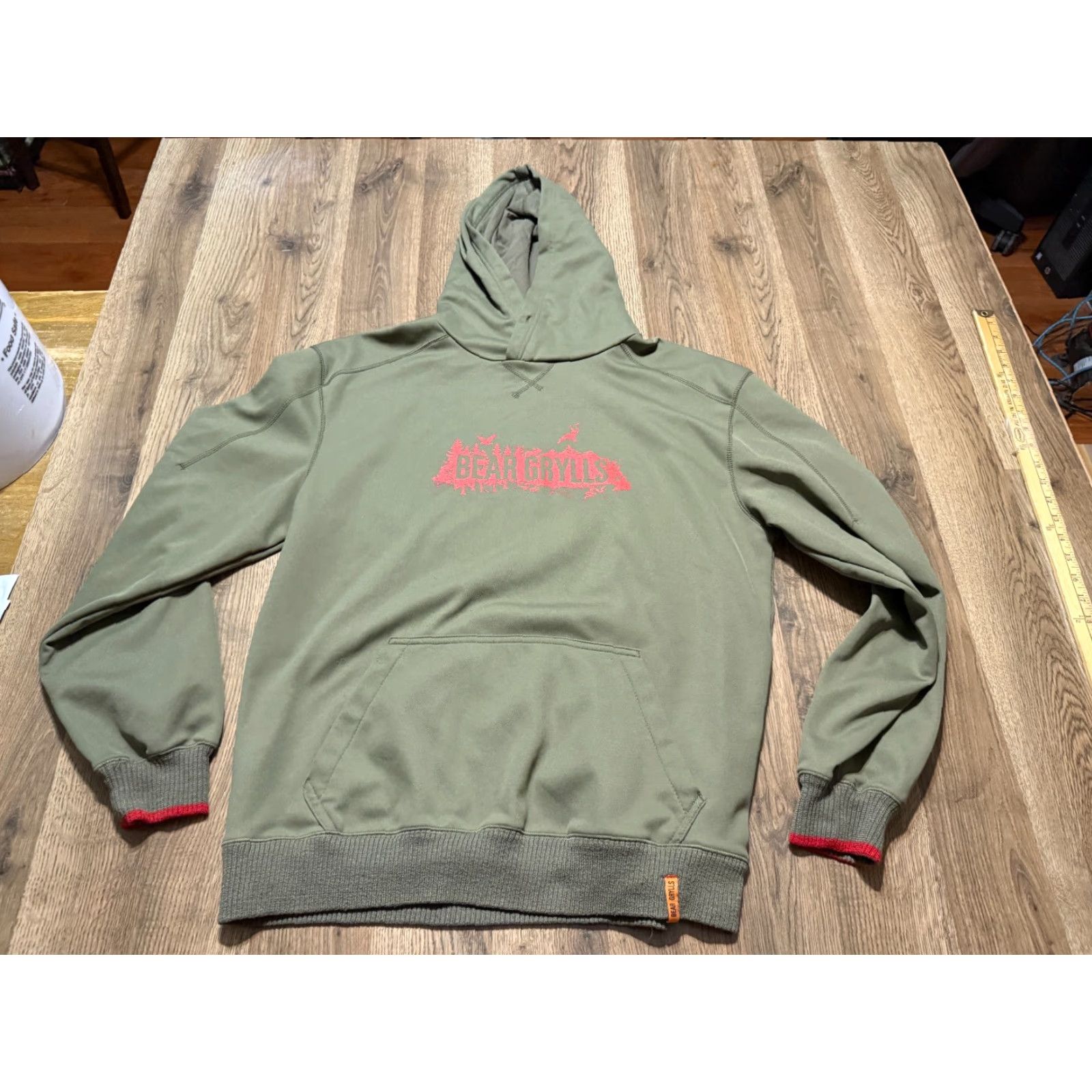 Vintage Bear Grylls Sweatshirt Men XL Green Red Pullover Long Sleeve Size US XL / EU 56 / 4 - 2 Thumbnail